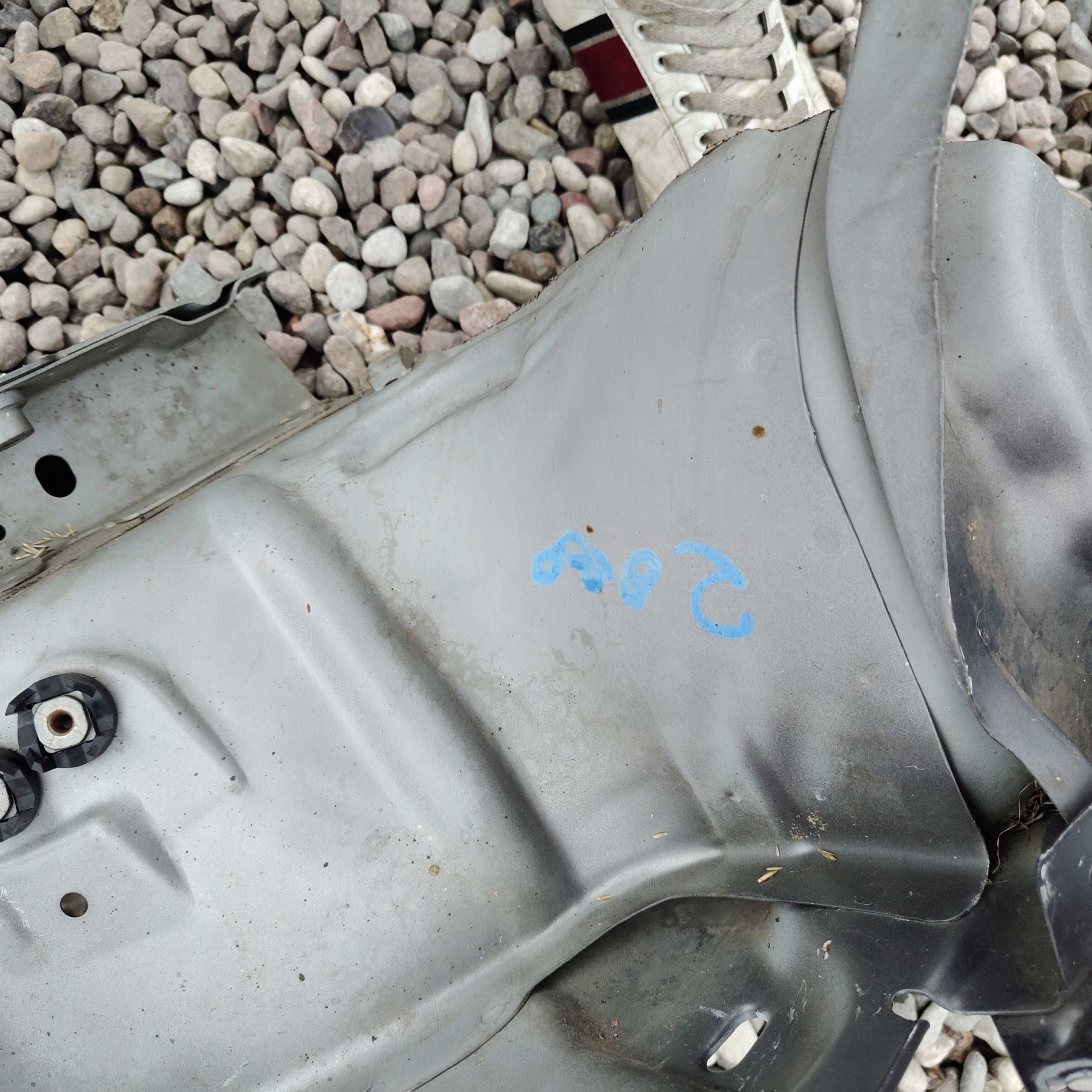 front body quarter left PEUGEOT 2008 and