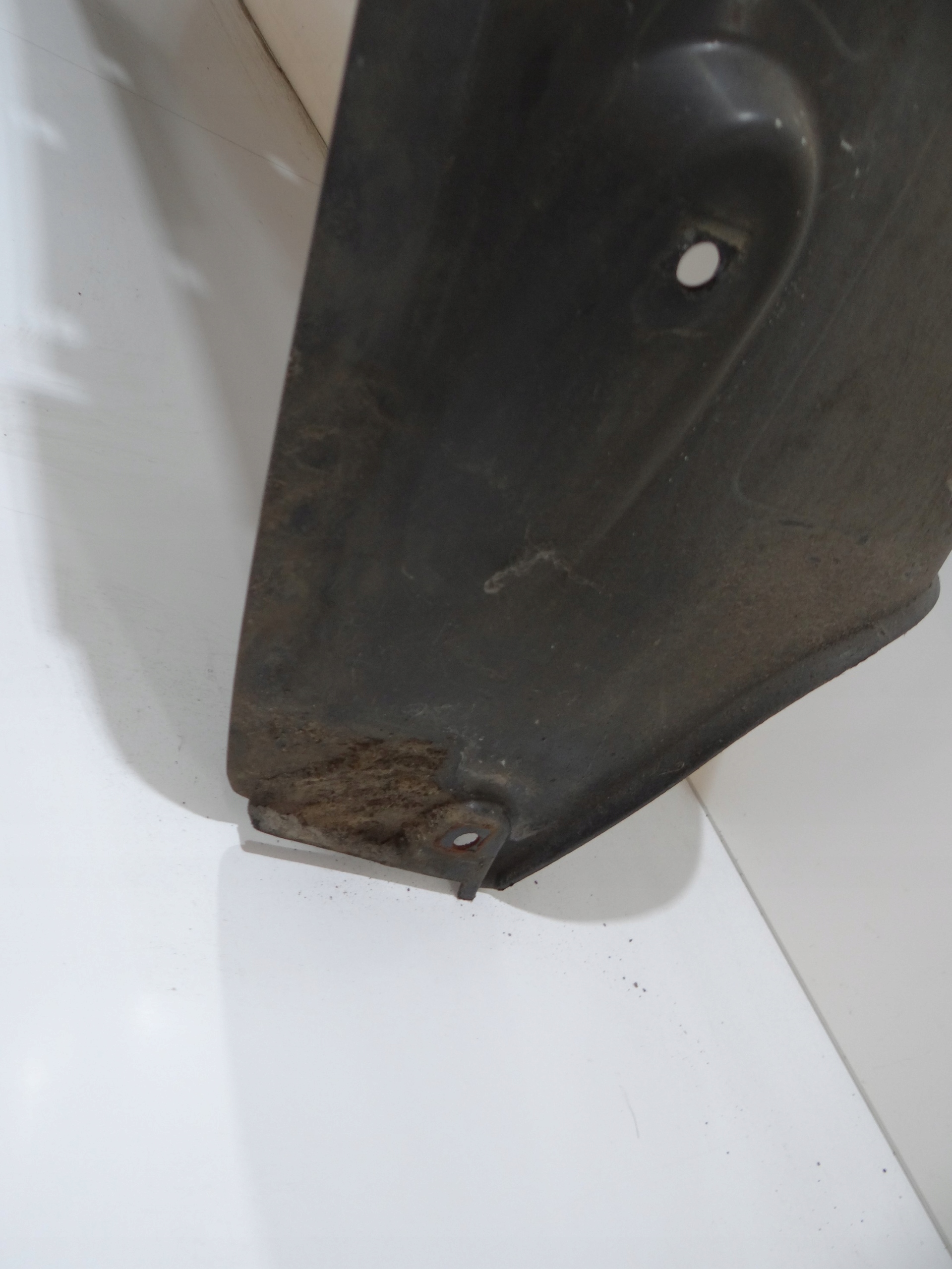 mudguard left rear part BMW X3 E83 LCI M PAKIET (16588887)
