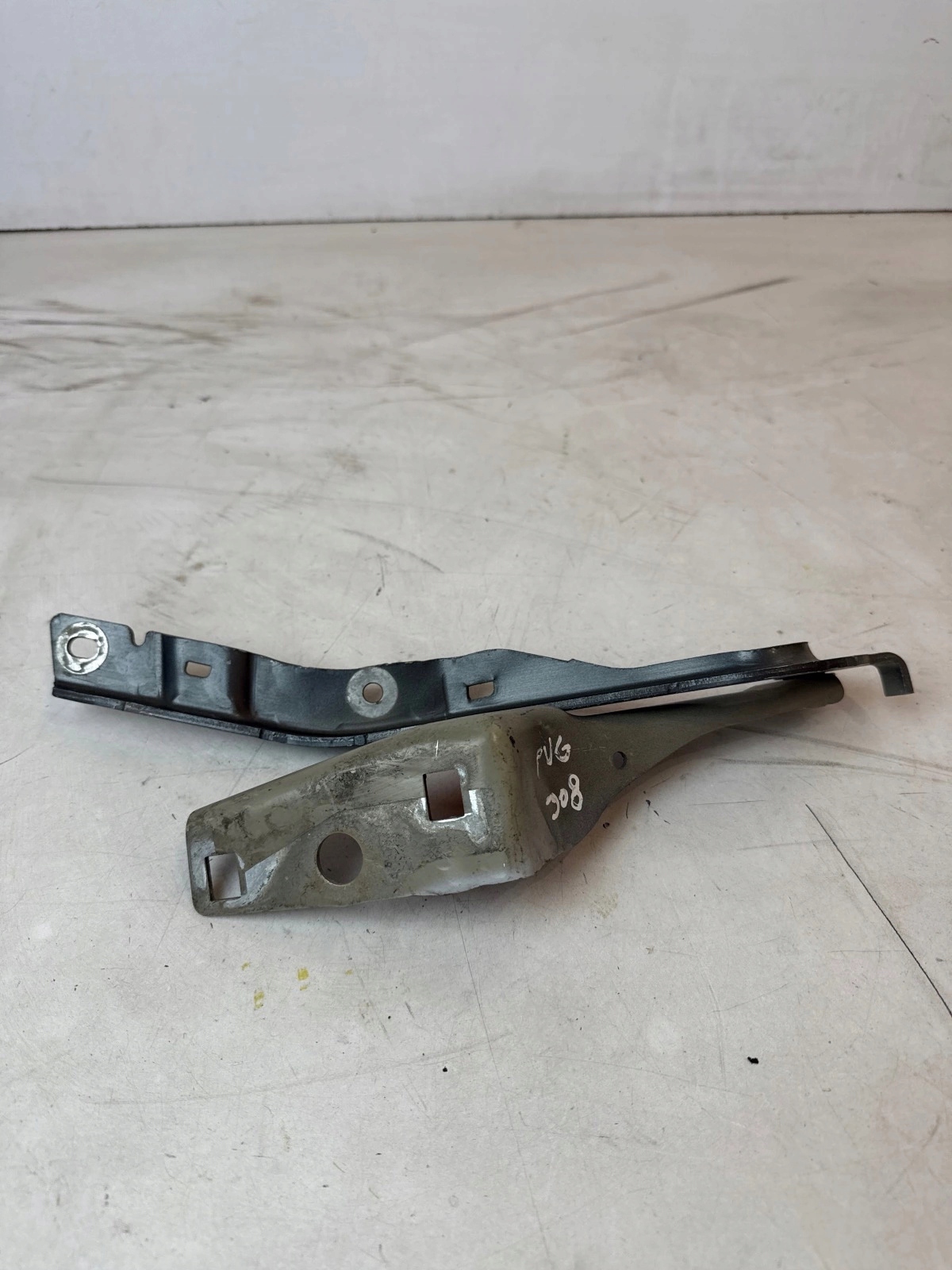 hinge bonnets front front right Peugeot 308 and T7