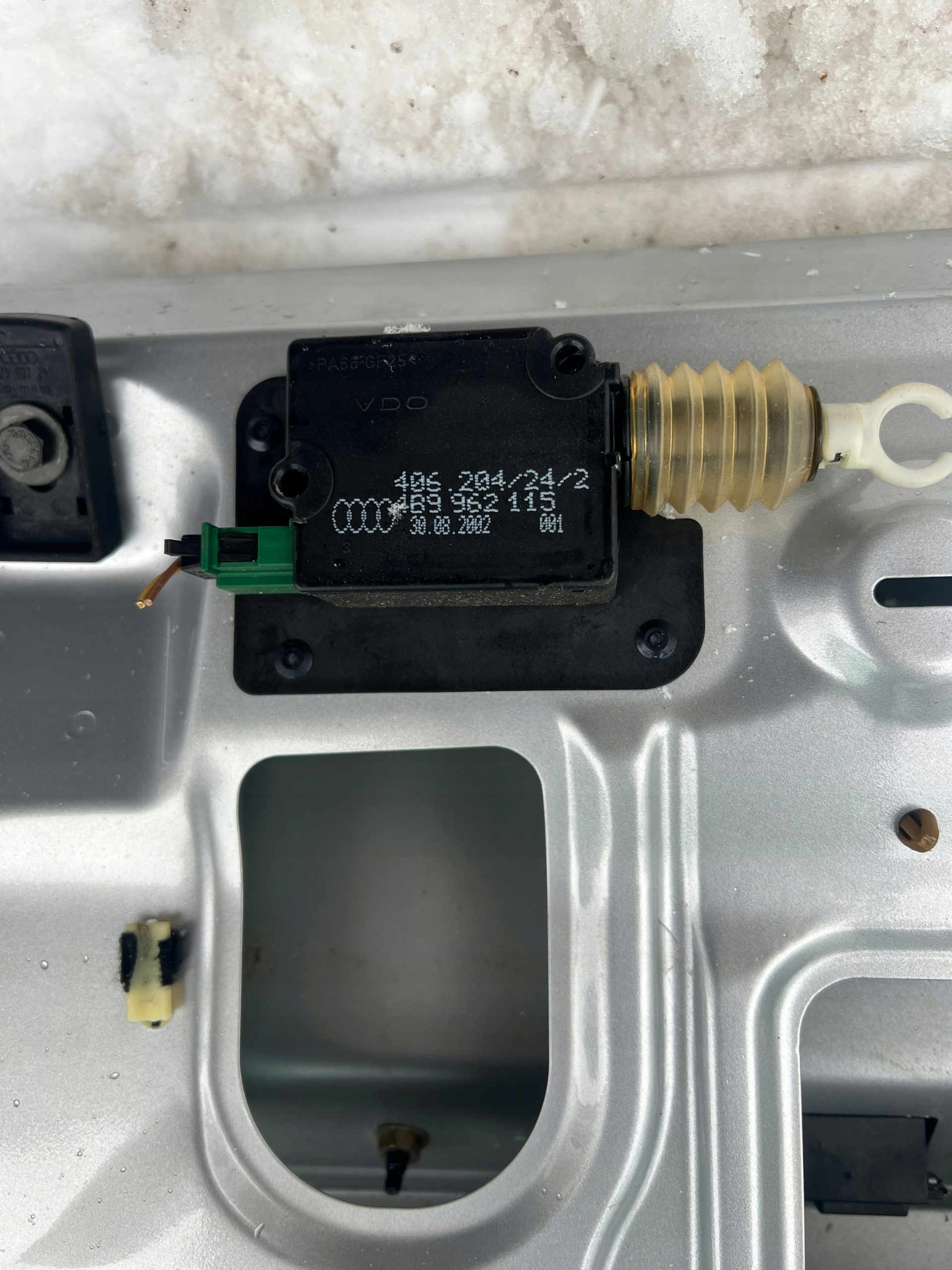 AUDI A3 8L trunk door boot LA7W