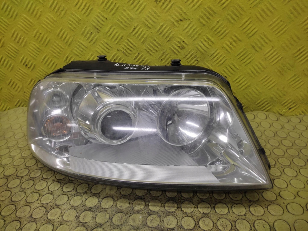 SEAT ALHAMBRA REFLEKTOR light right front 7M3941018