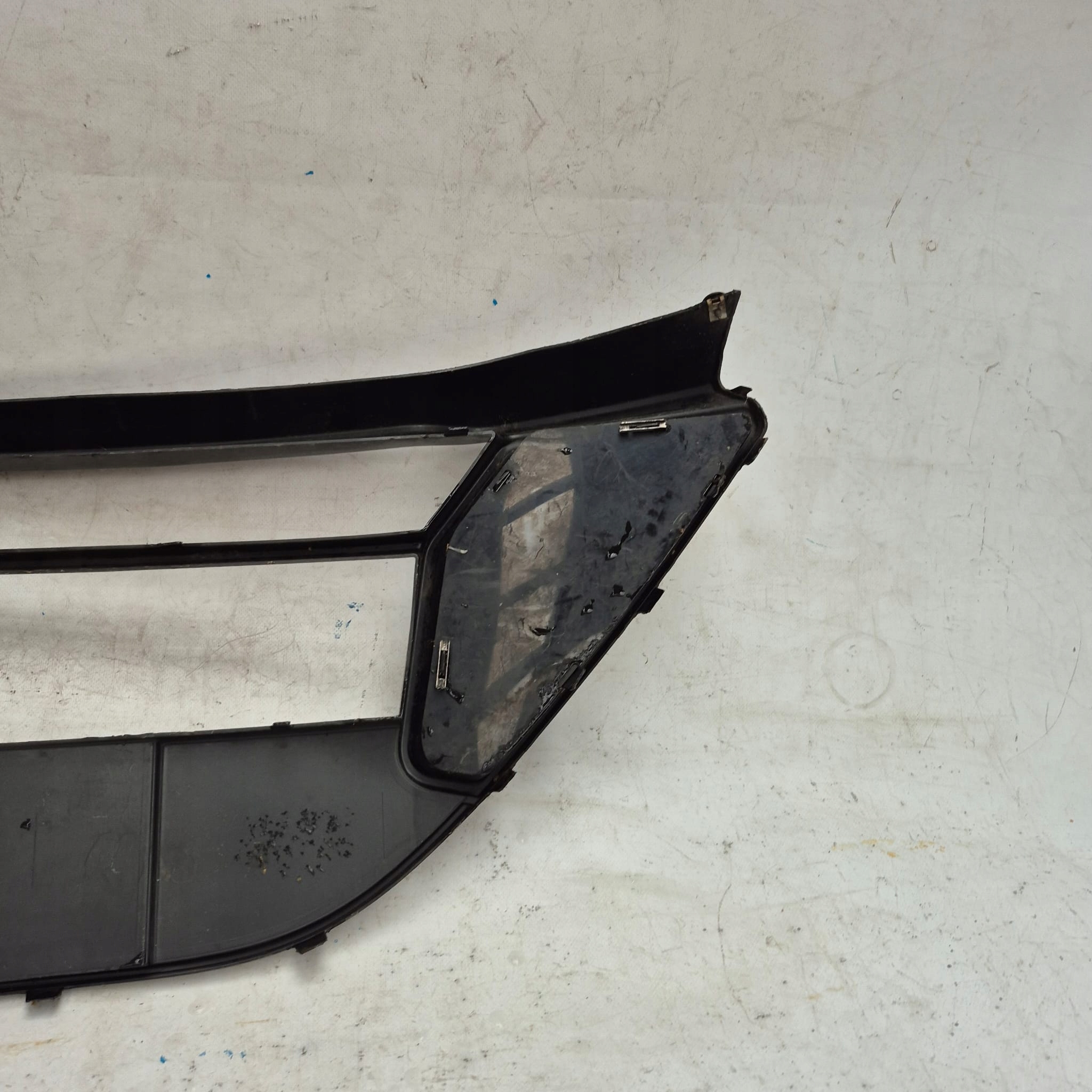 FORD FOCUS MK2 RS 09- grill grille radiator grid central 9M5Y-17B968-A