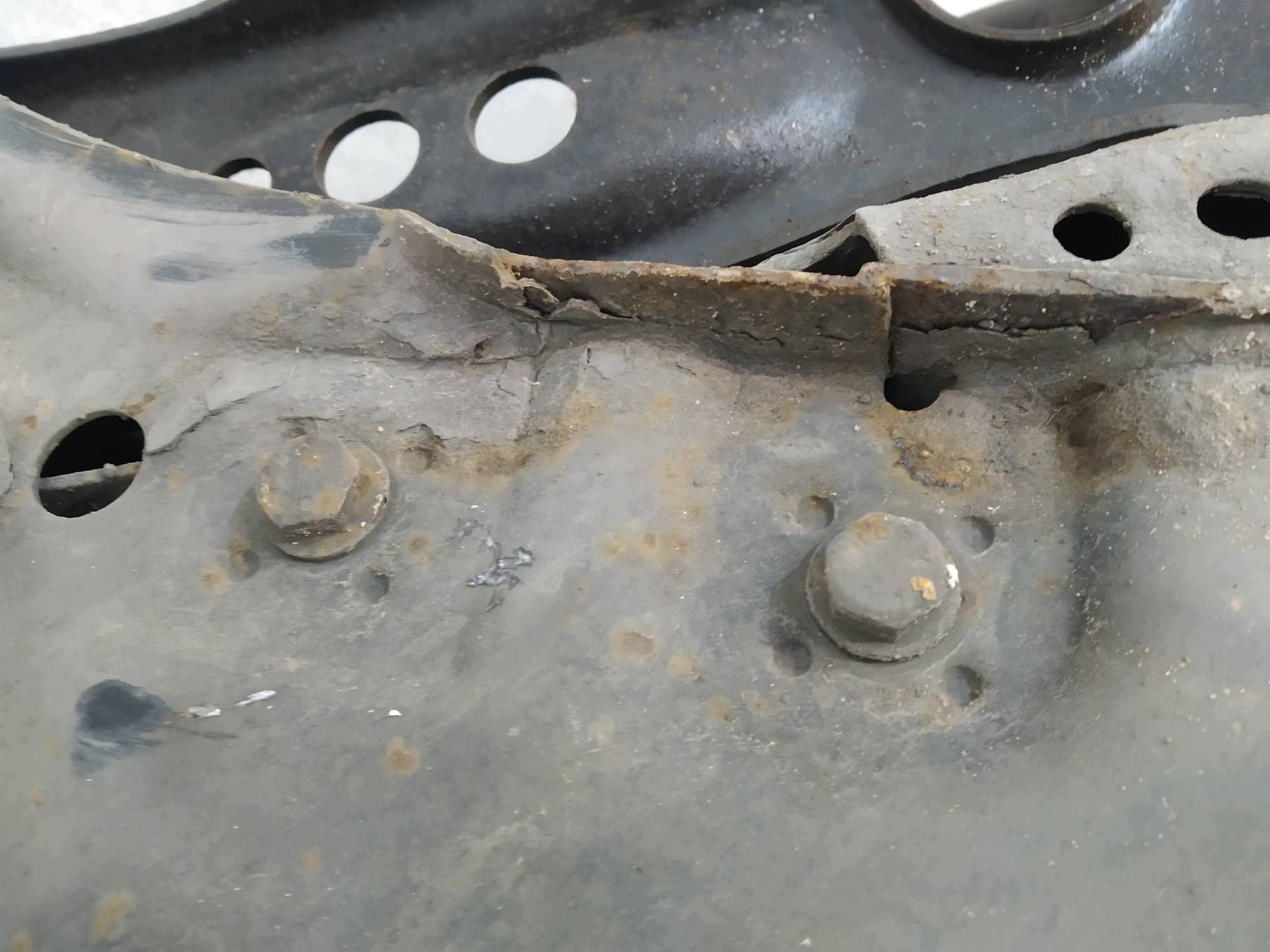 axle beam springing front arm Skoda Octavia III (2012-2020 )