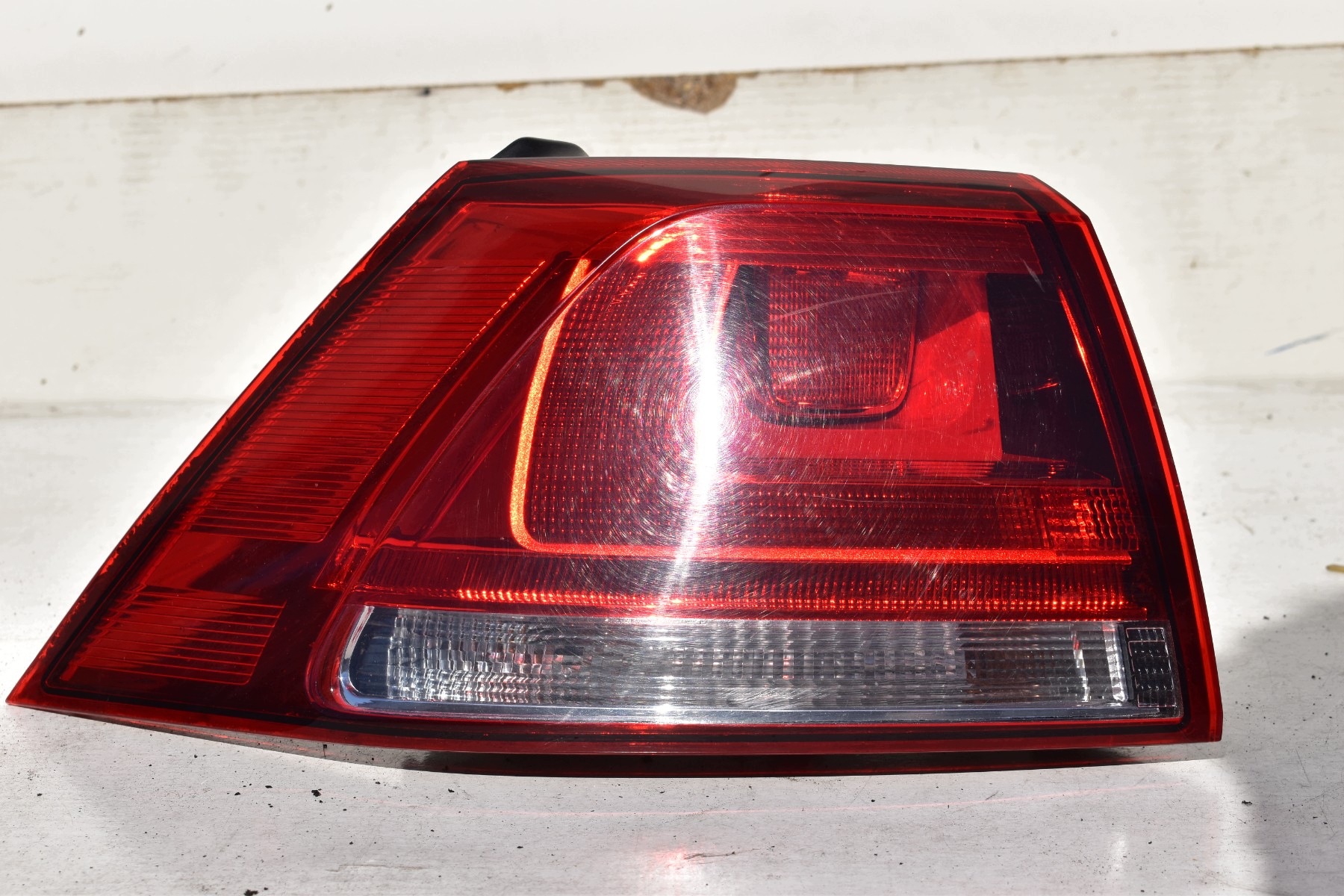 light left rear part VOLKSWAGEN GOLF 7 VII HB 2014R 5G0945095M