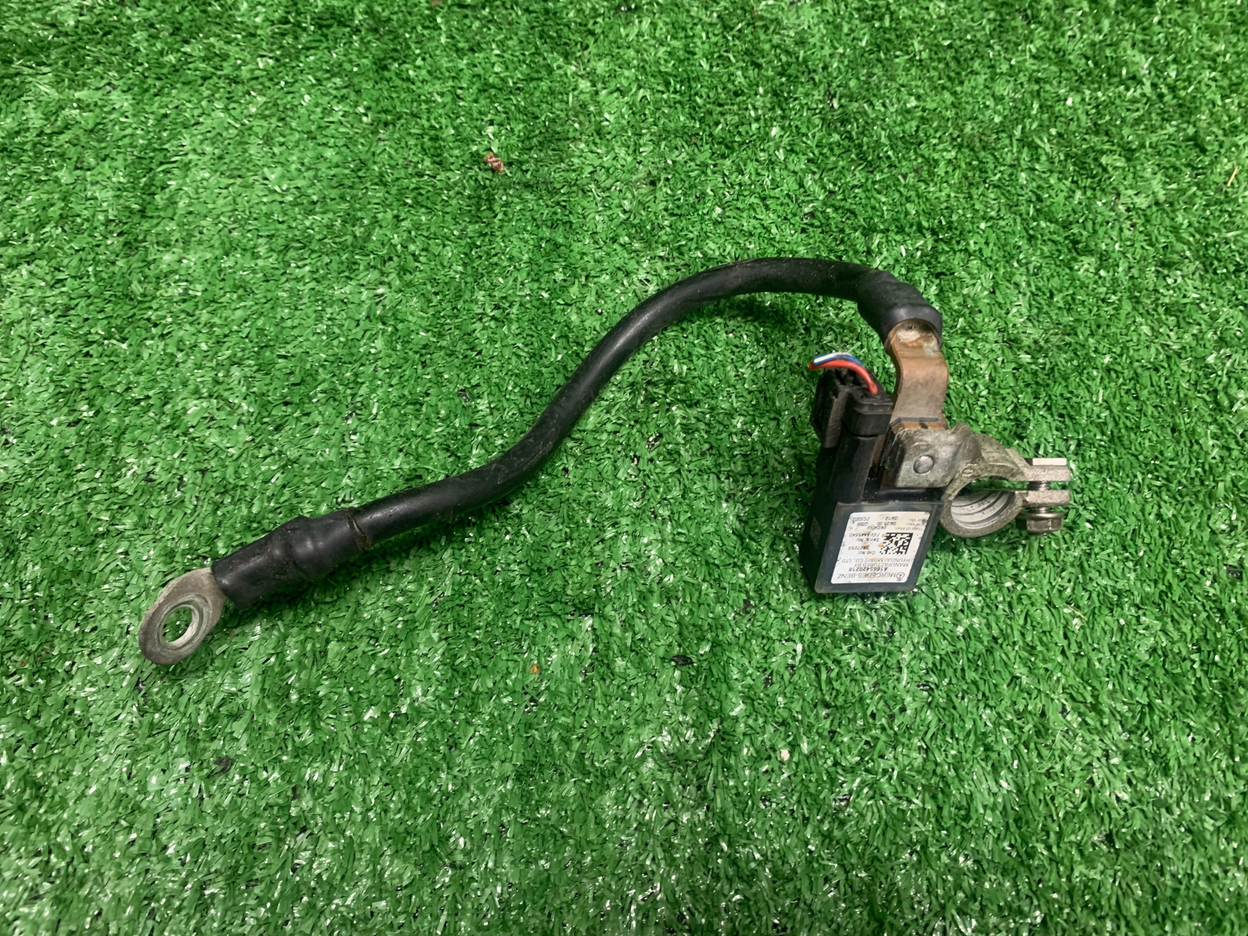 Batteriemanagement Sensor MERCEDES-BENZ W204 A1665420218 2.2 DIZEL