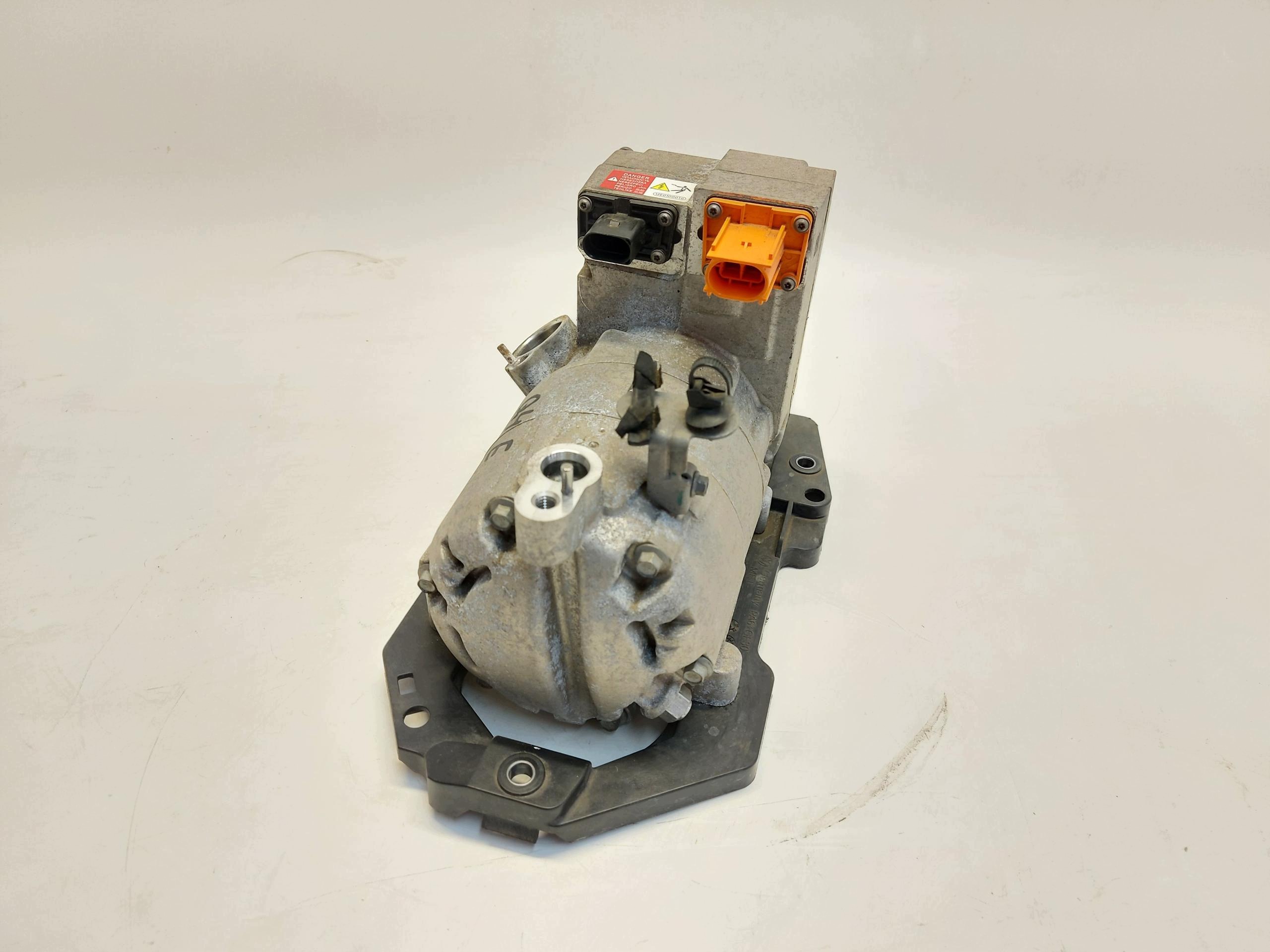 Audi Q4 89A 45 E-TRON , SUV, 2023 air conditioning compressor 1EA820807C