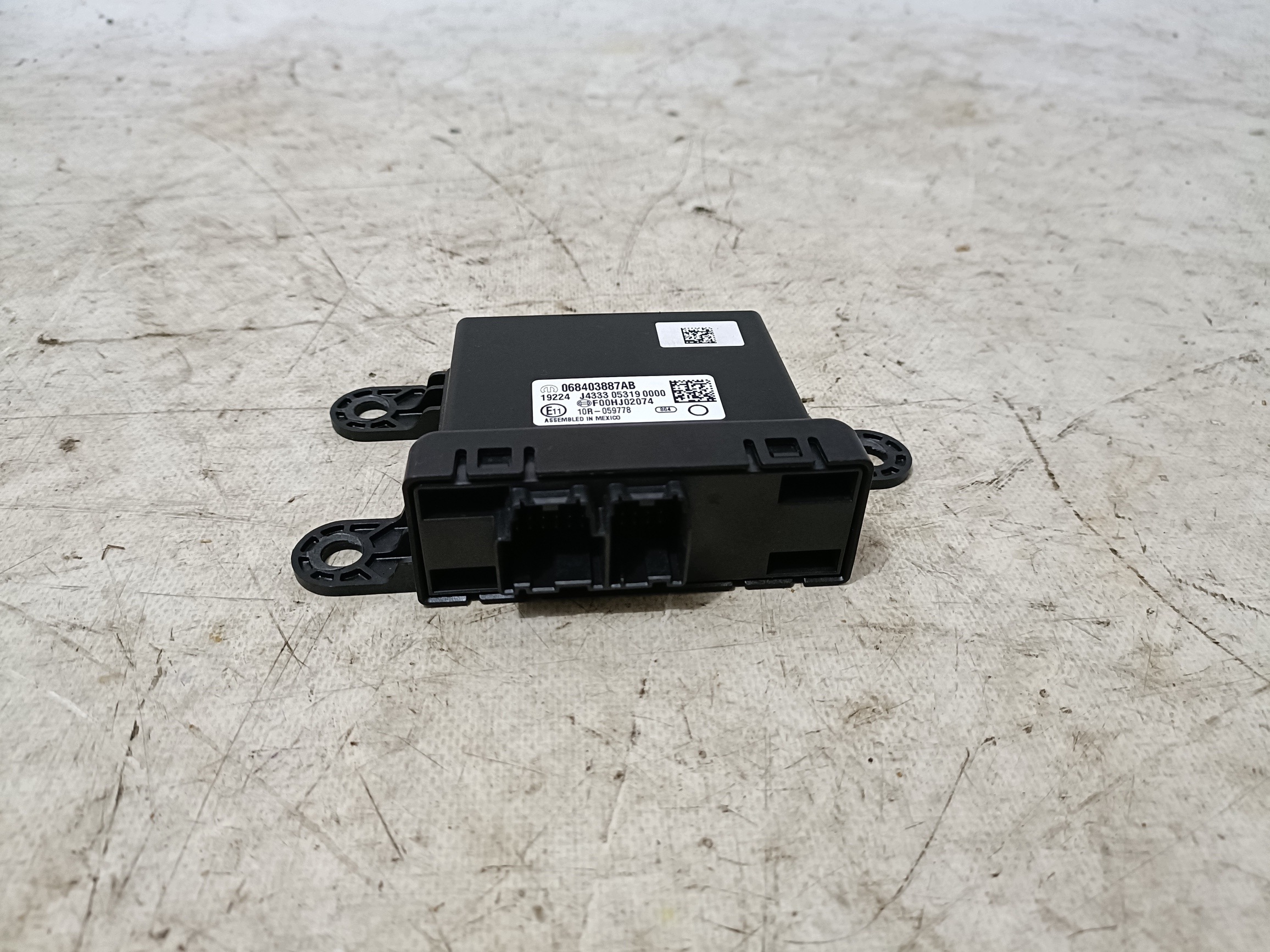 DODGE CHARGER 2019- unité de commande électronique uce module PDC 068403887AB