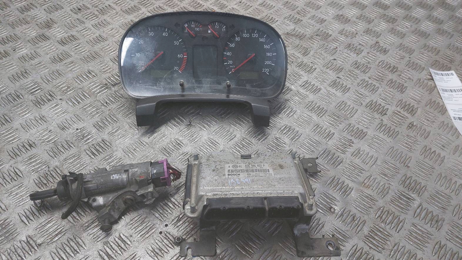 СТАРТОВЫЙ КОМПЛЕКТ GOLF IV 1.4 036906032P