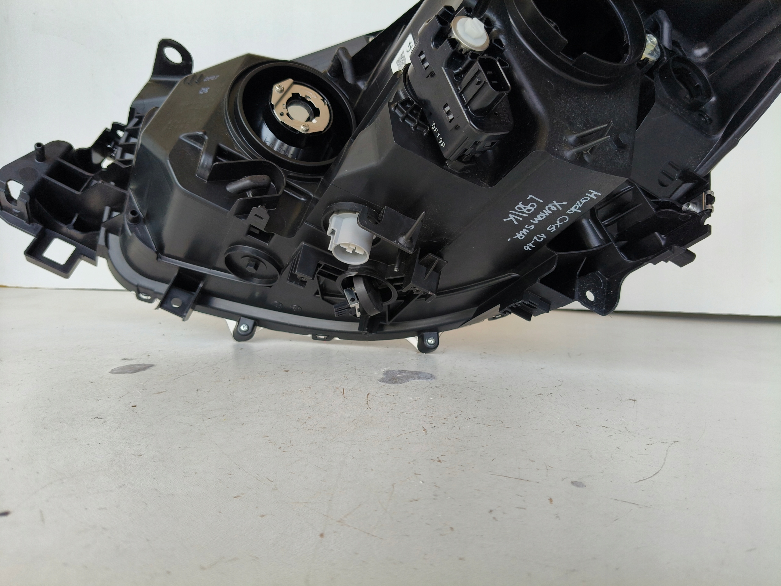 light right REFLEKTOR MAZDA CX5 12- XENON positioning