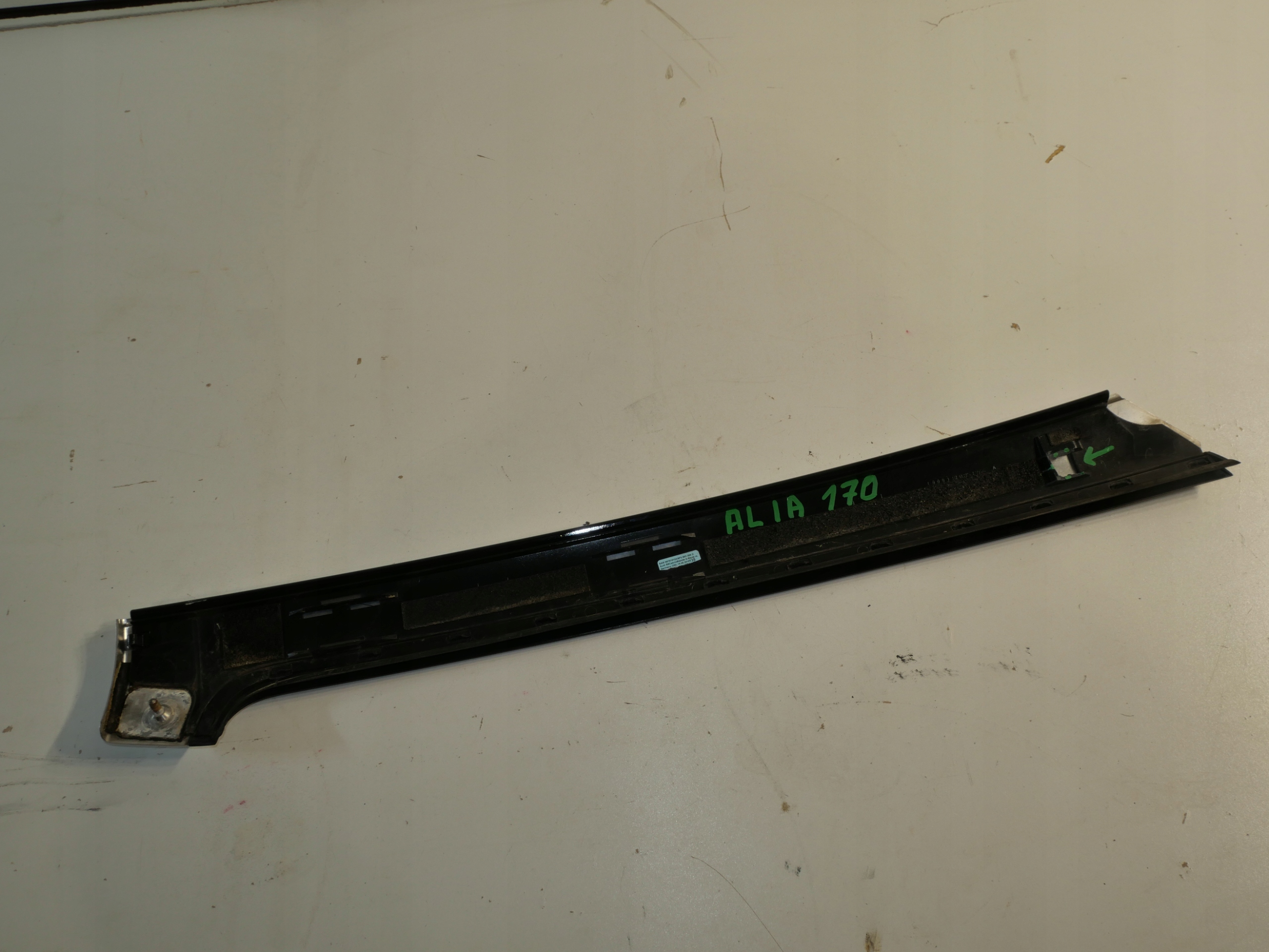 lišta streŠnÁ AUDI A5 8F0853266D
