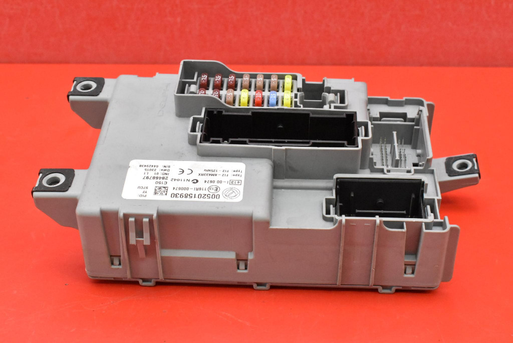 Module fusibles 00520158930 OPEL COMBO D 1.3 CDTI 90 KM 11-20