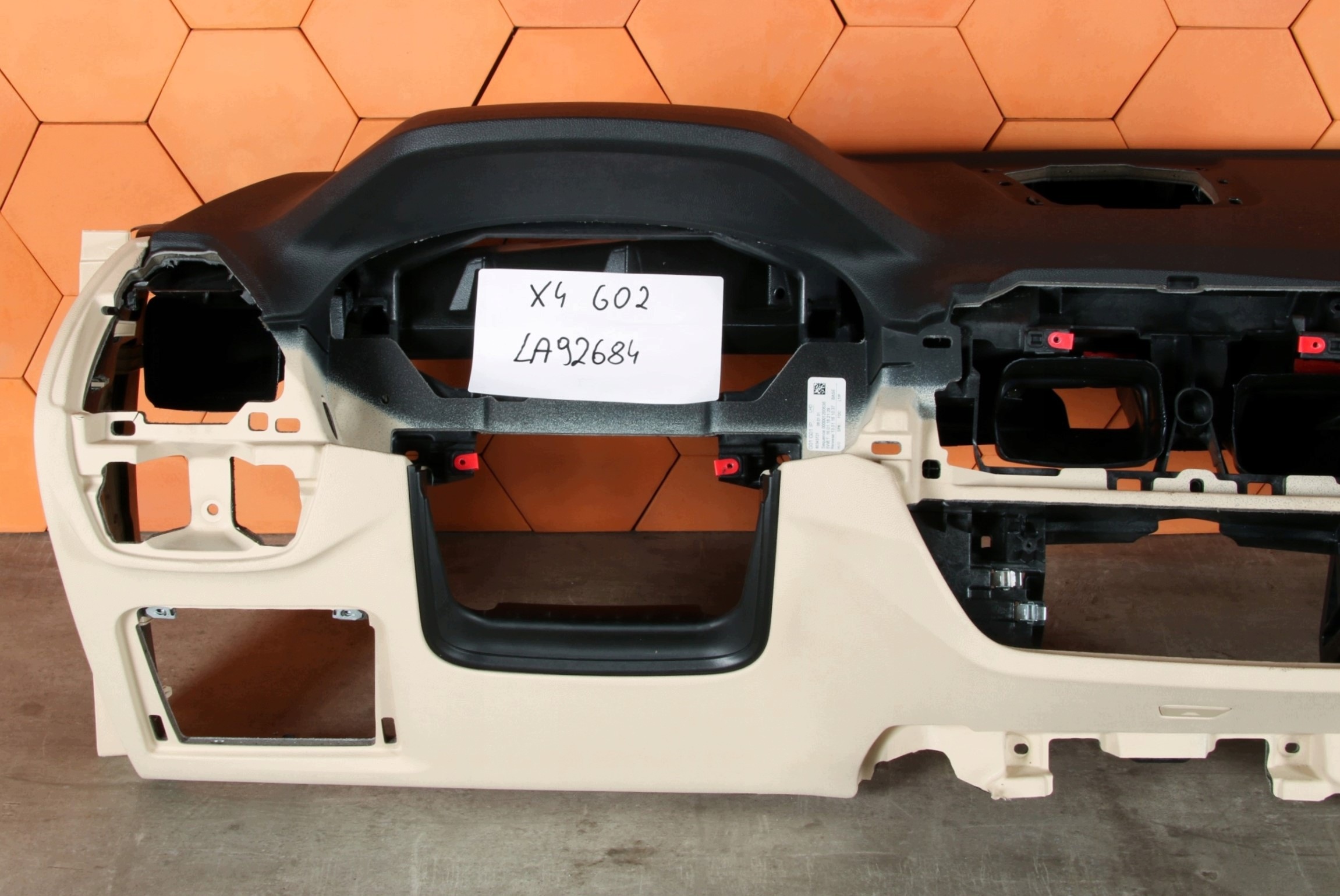 BMW X3 G01 X4 G02 originál dashboard instrument panel console CANBERRABEIGE HUD
