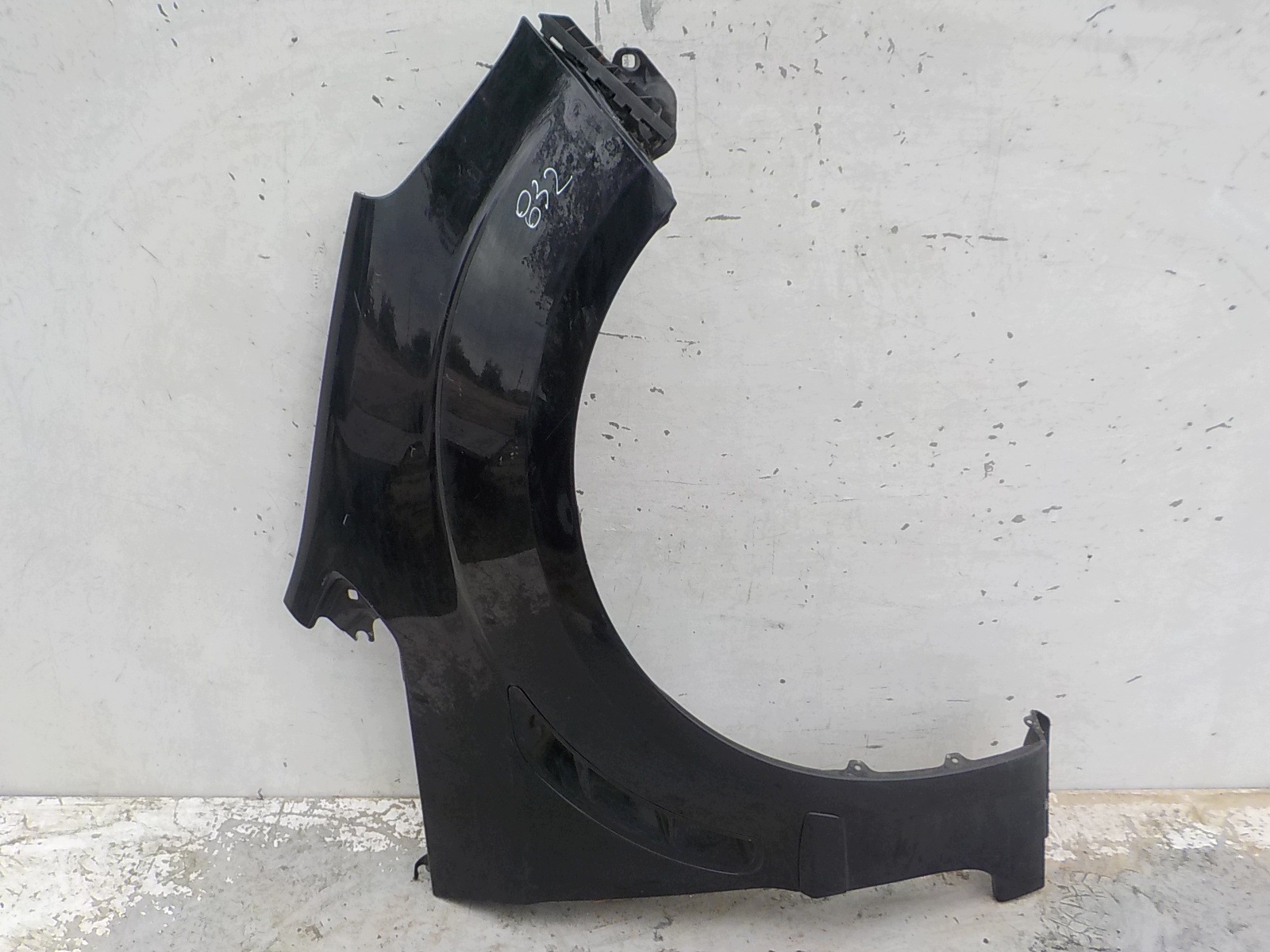 832 FORD S-MAX and fender right front front