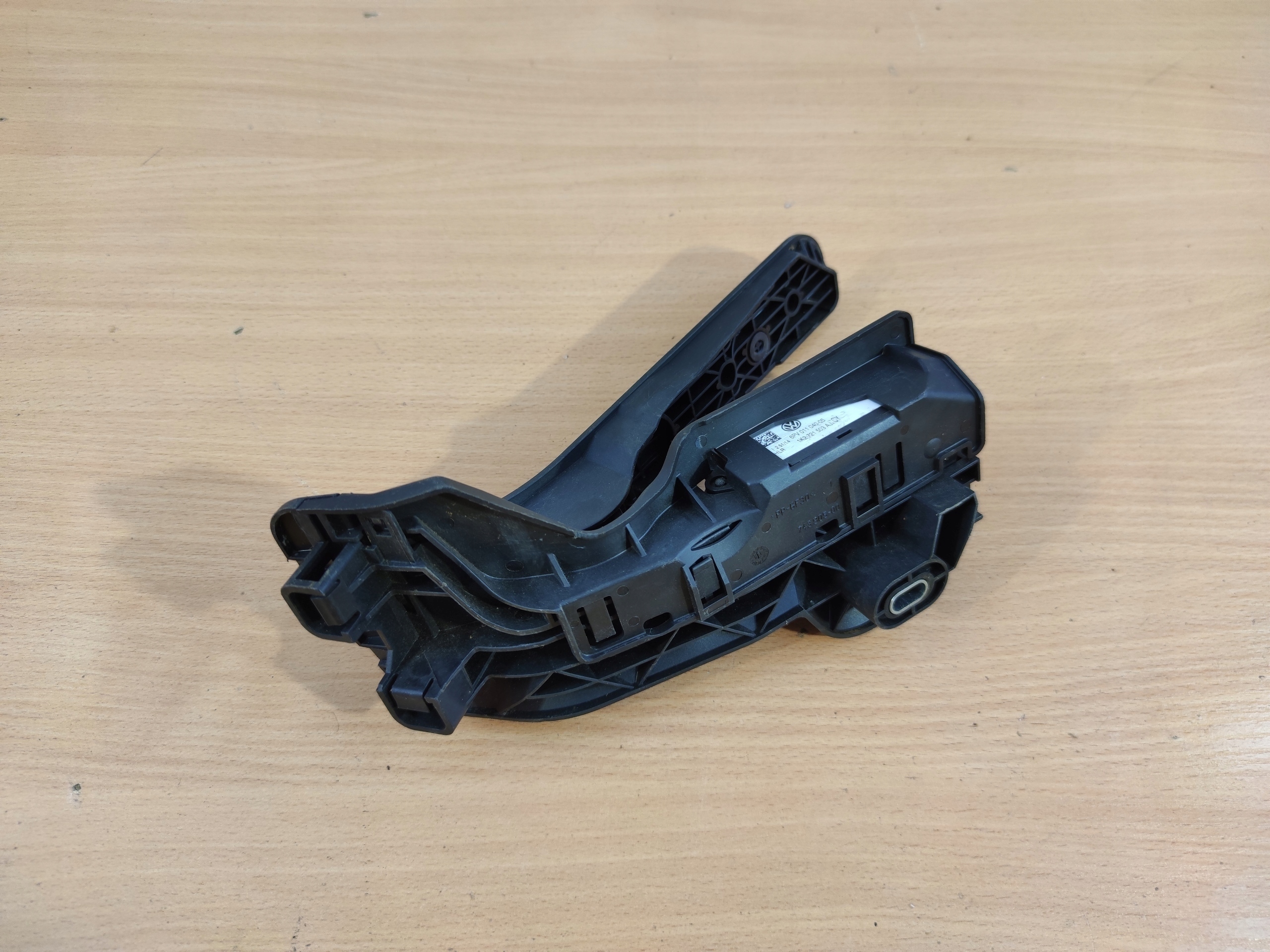 accelerator pedal VW PASSAT SCIROCCO AUDI A3 GOLF TIGUAN