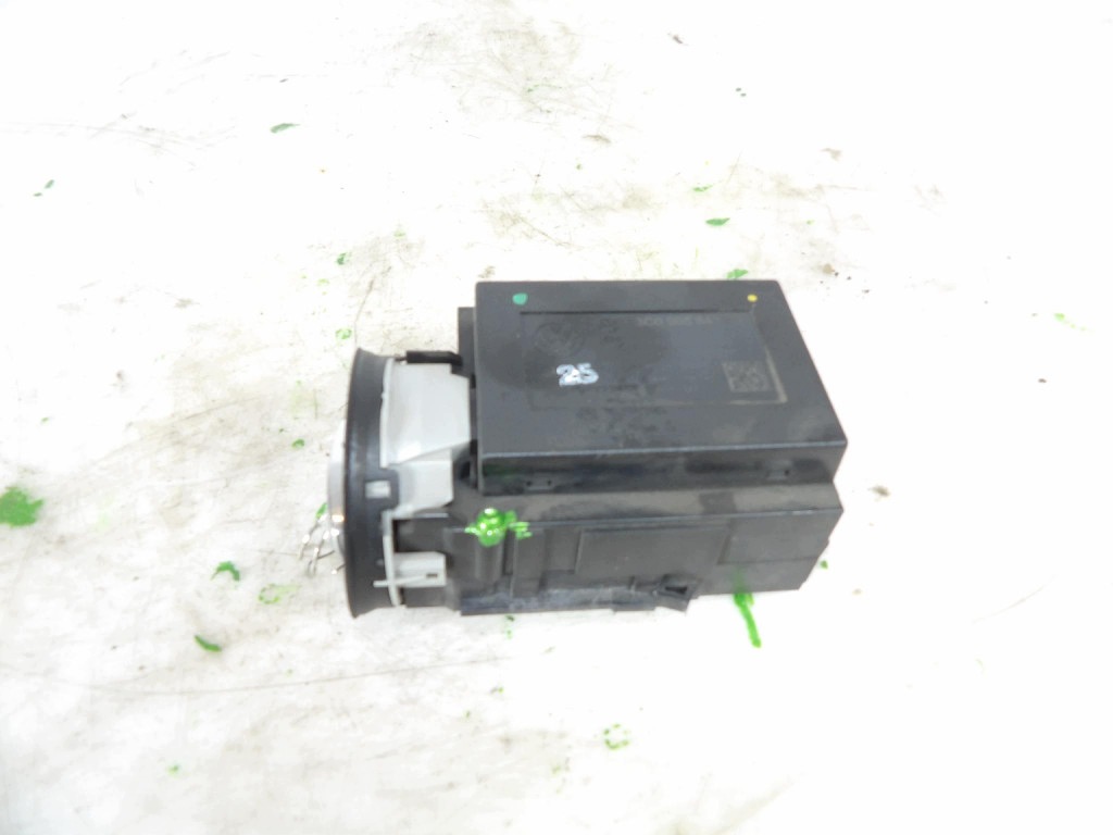 VW PASSSAT B6 2.0TDI gyújtás 3C0905843Q