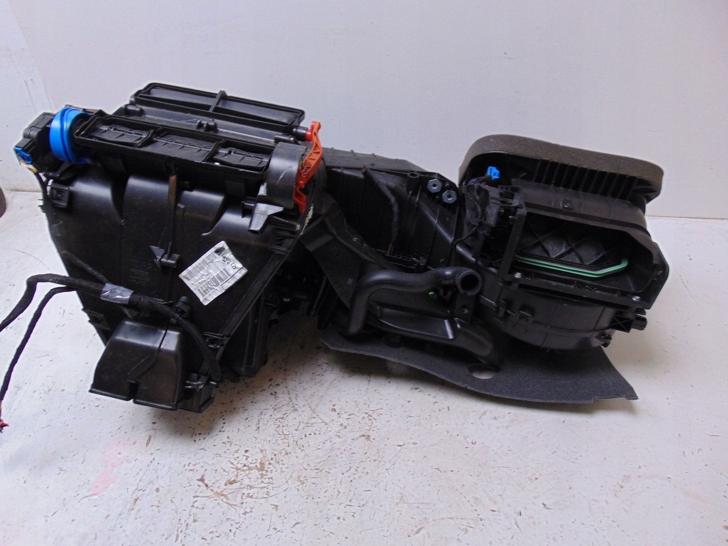 vw Caddy III РЕСТАЙЛИНГ 11R радиатор отопителя отопитель салона европа 2K5820003J