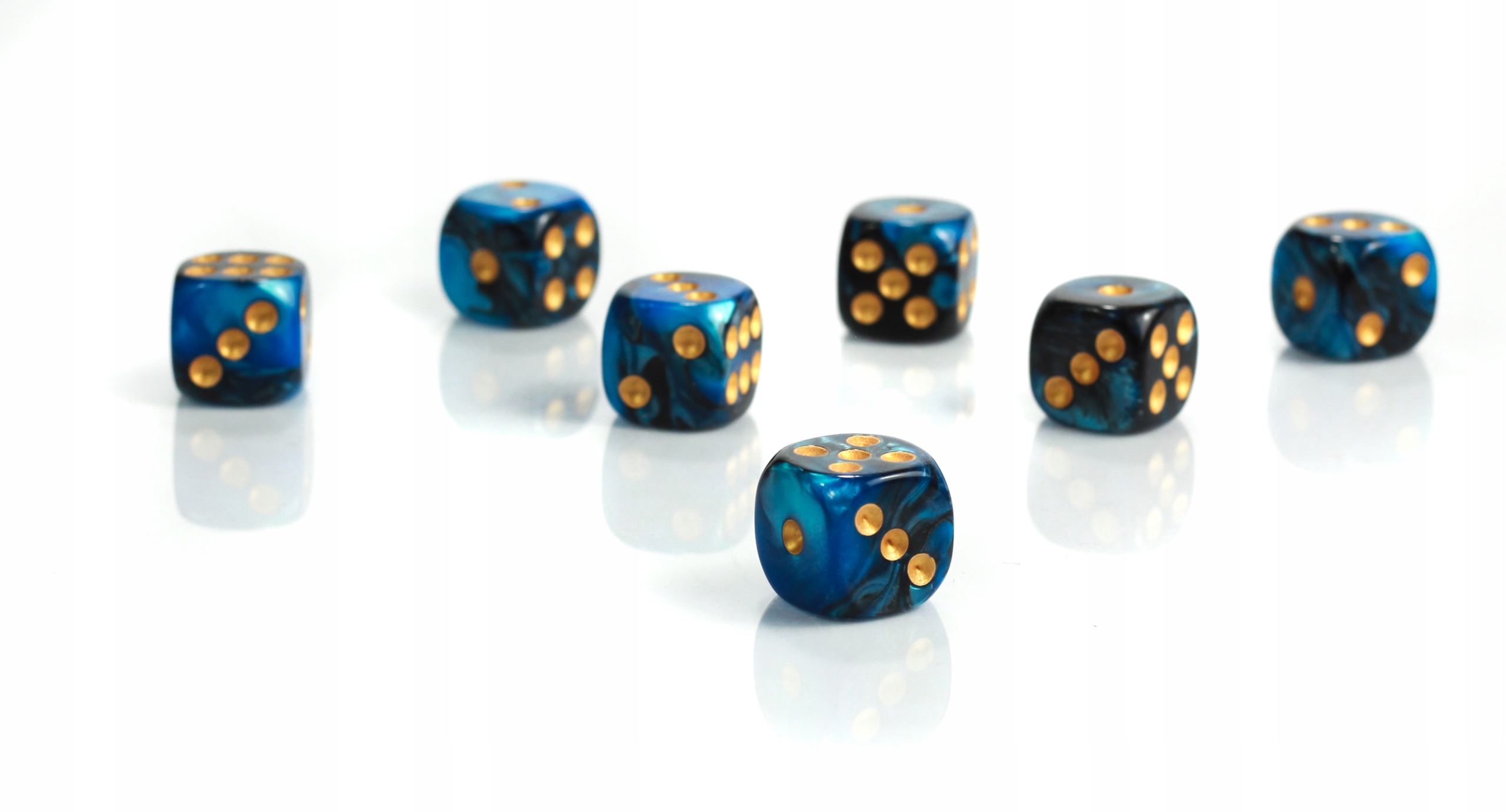 ZESTAW 5 KOSTEK K6 RPG WALKA ZE SZTORMEM KOŚĆ SZEŚCIOŚCIENNA 1,6 CM Liczba ścian 6