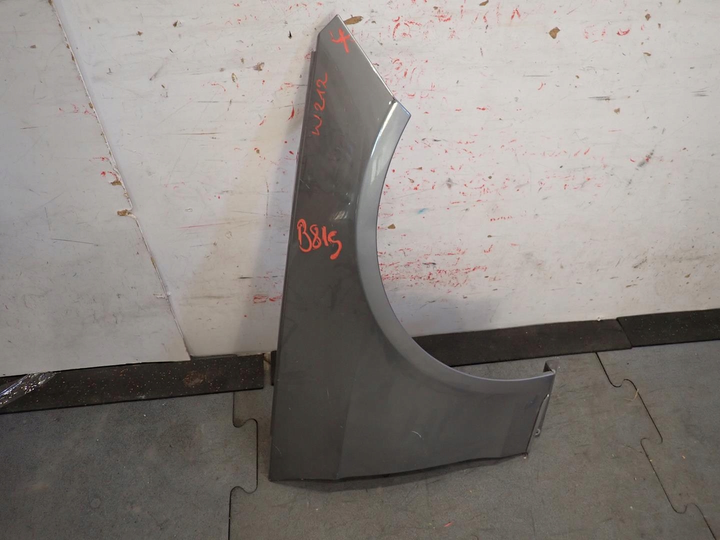 fender front front right MERCEDES E-KLASA W212 2009-2016 A2128811001