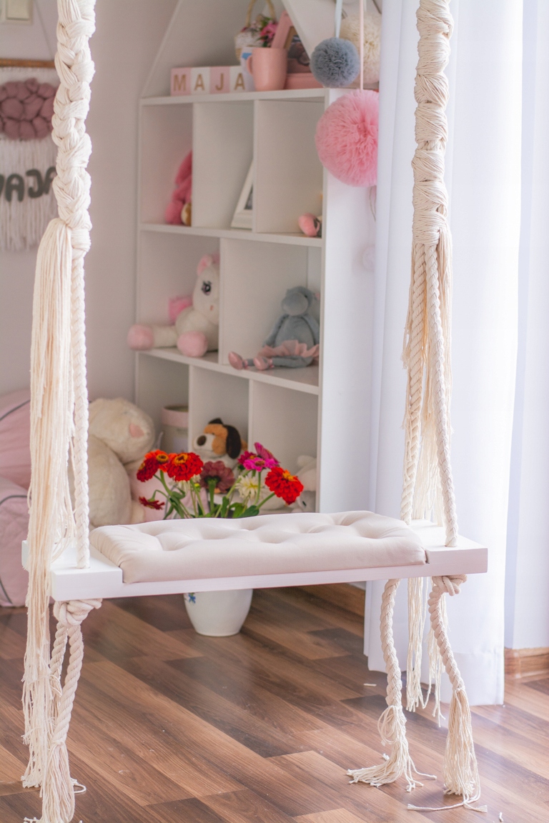 Stylowa huśtawka LARGE 70 cm na linach