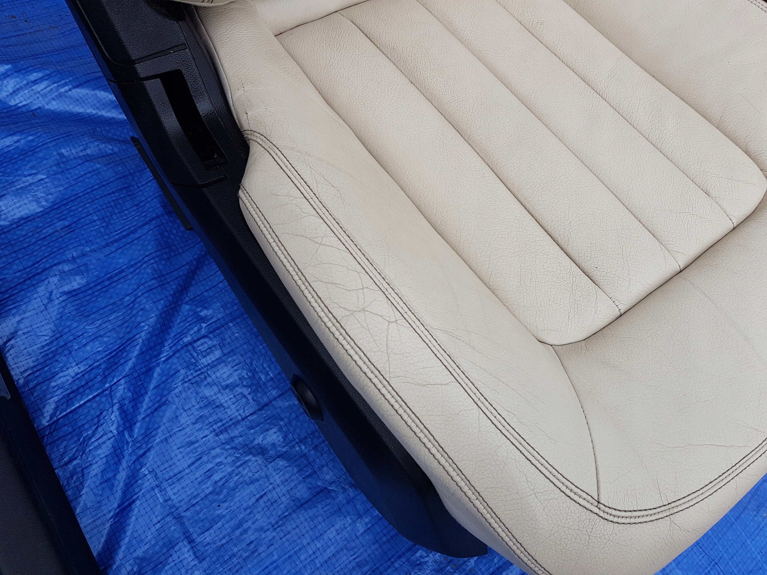 MERCEDES CLS W218 Berline Siège C218