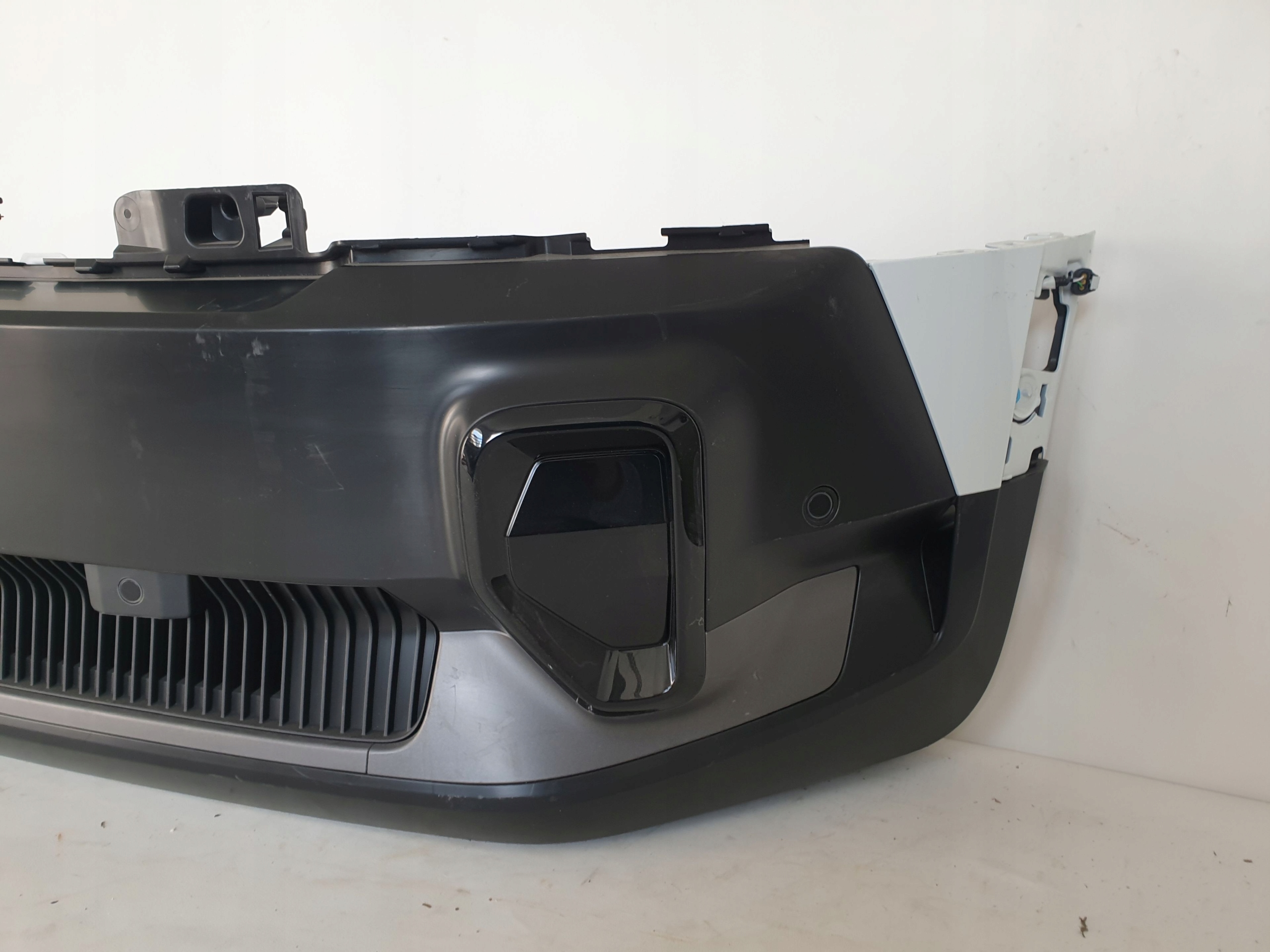RENAULT 4 IV E-TECH 25-> bumper front front PDC RADAR cover 620269461R