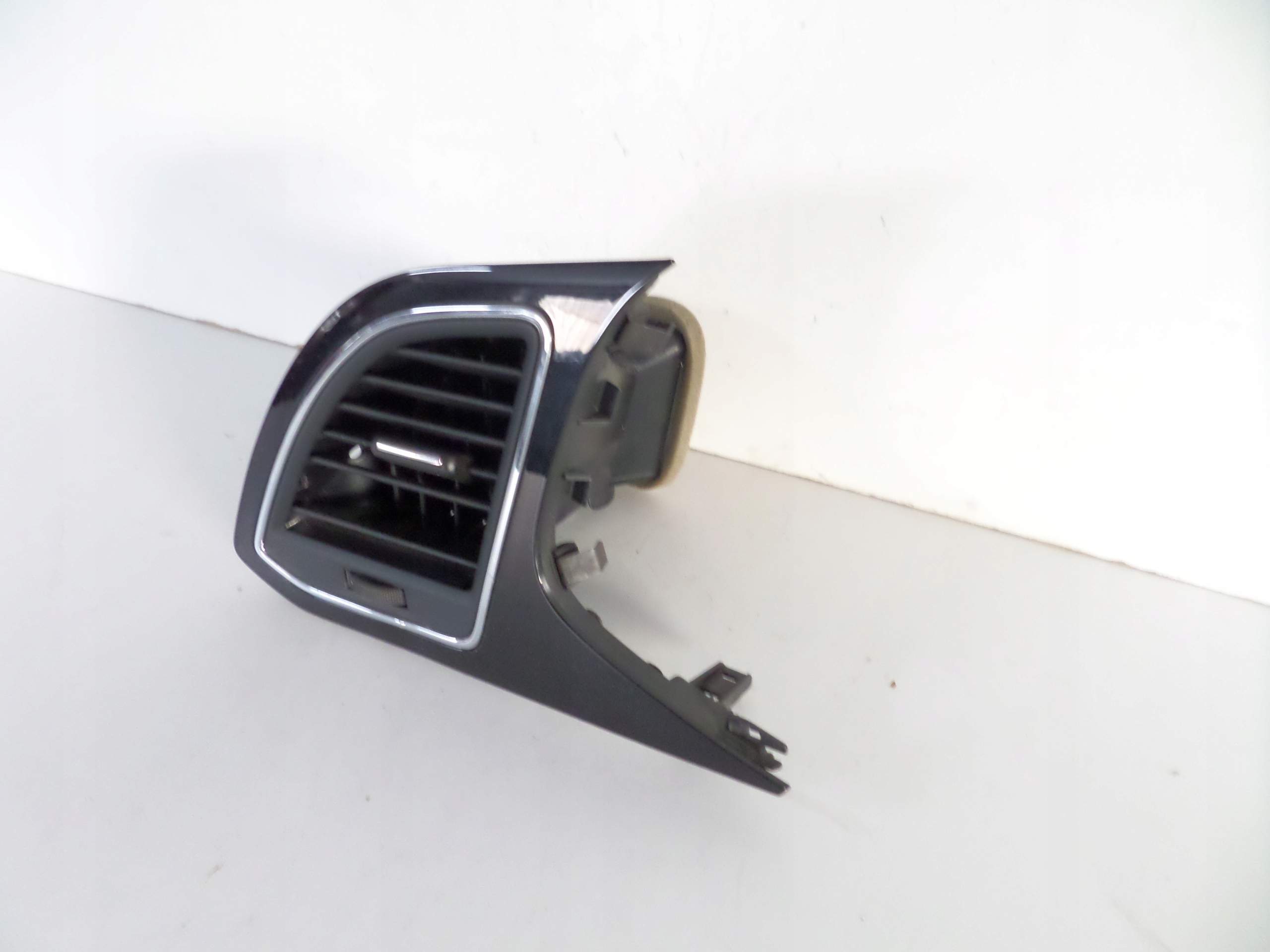 grid air conditioning devices air left SEAT LEON III 12