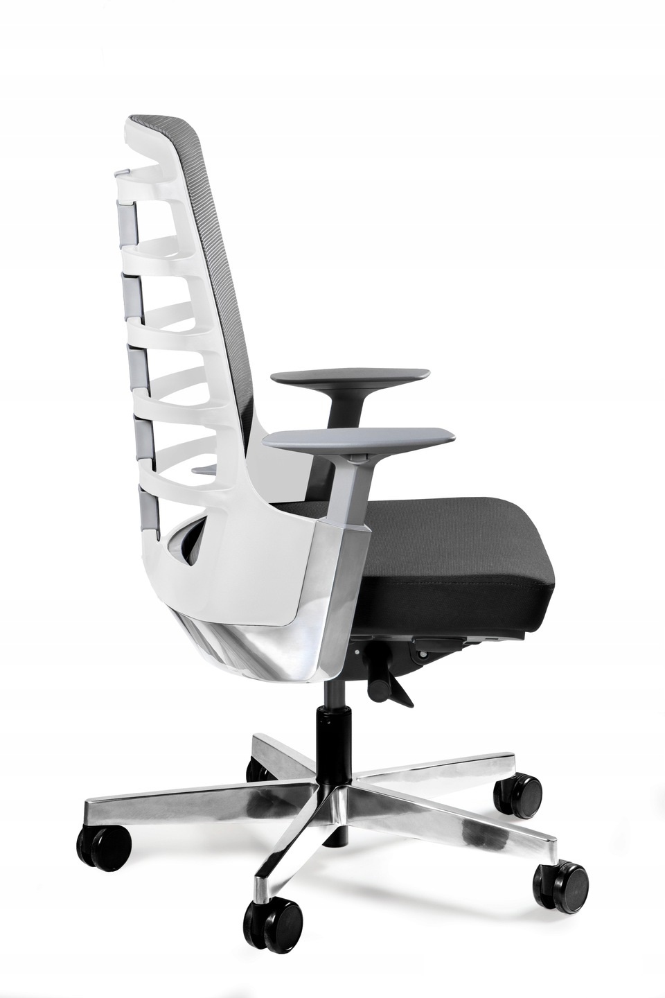 Nowoczesny designerski fotel biurowy Spinelly M