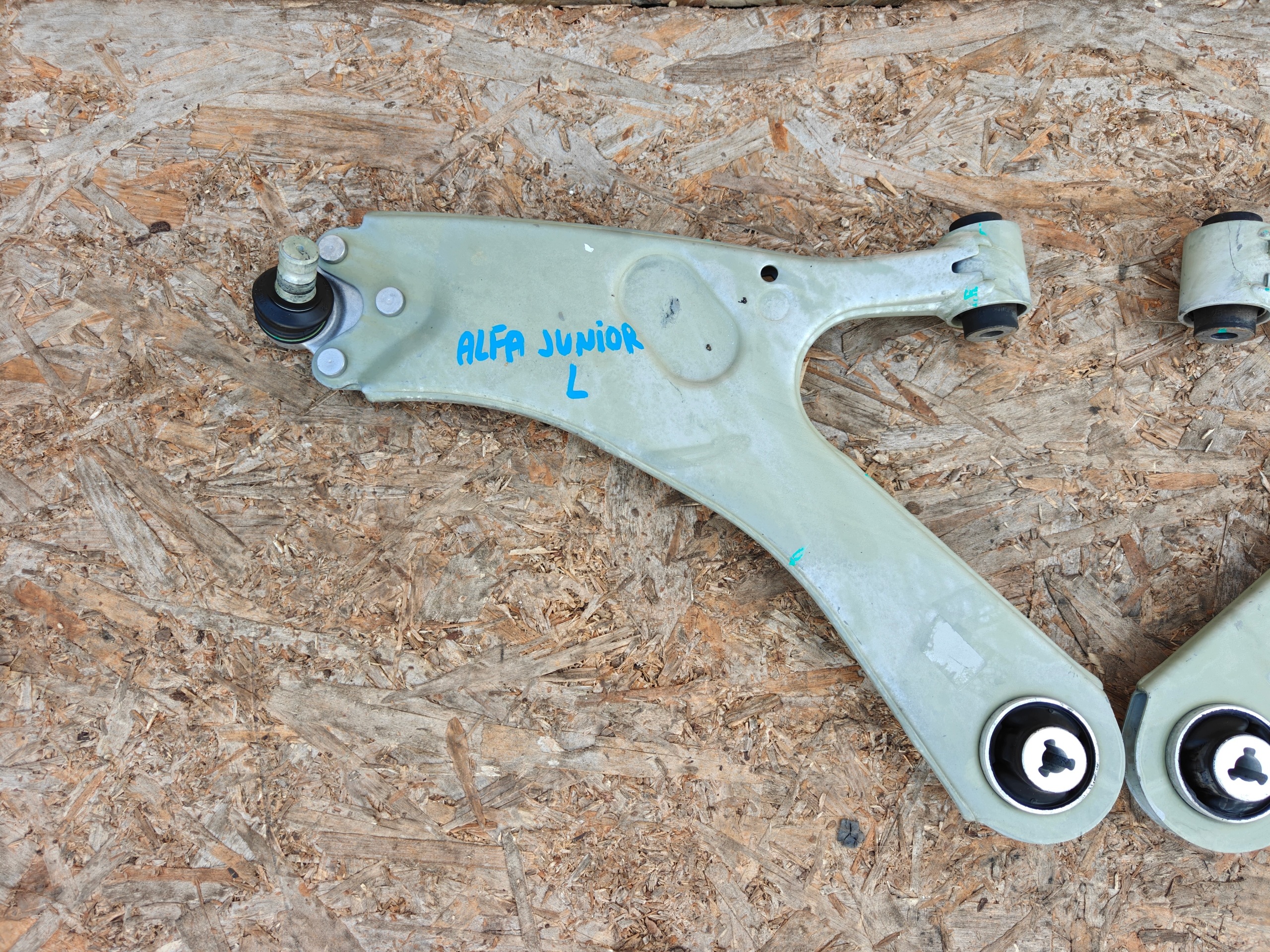 arm front front left ALFA ROMEO JUNIOR JEEP AVENGER