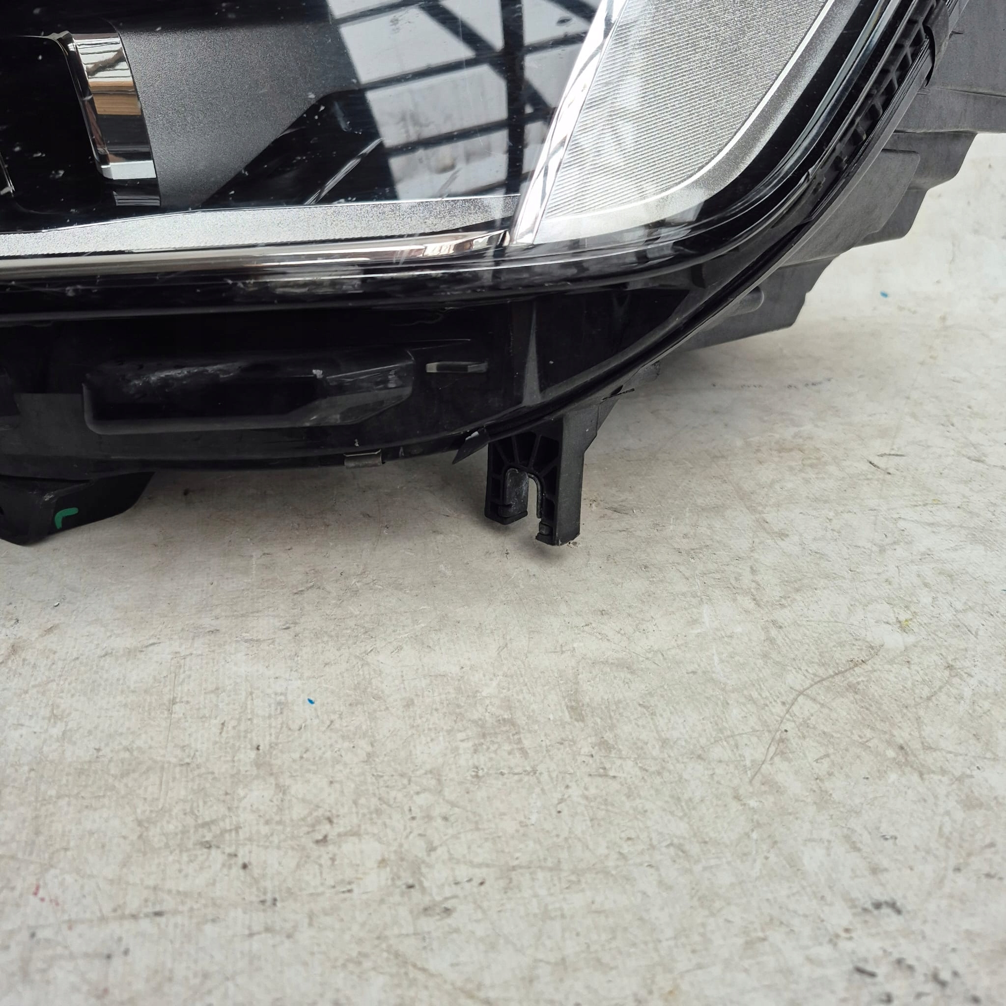 AUDI A4 B9 8W LIFT 19- light left front front FULL LED 8W0941033D
