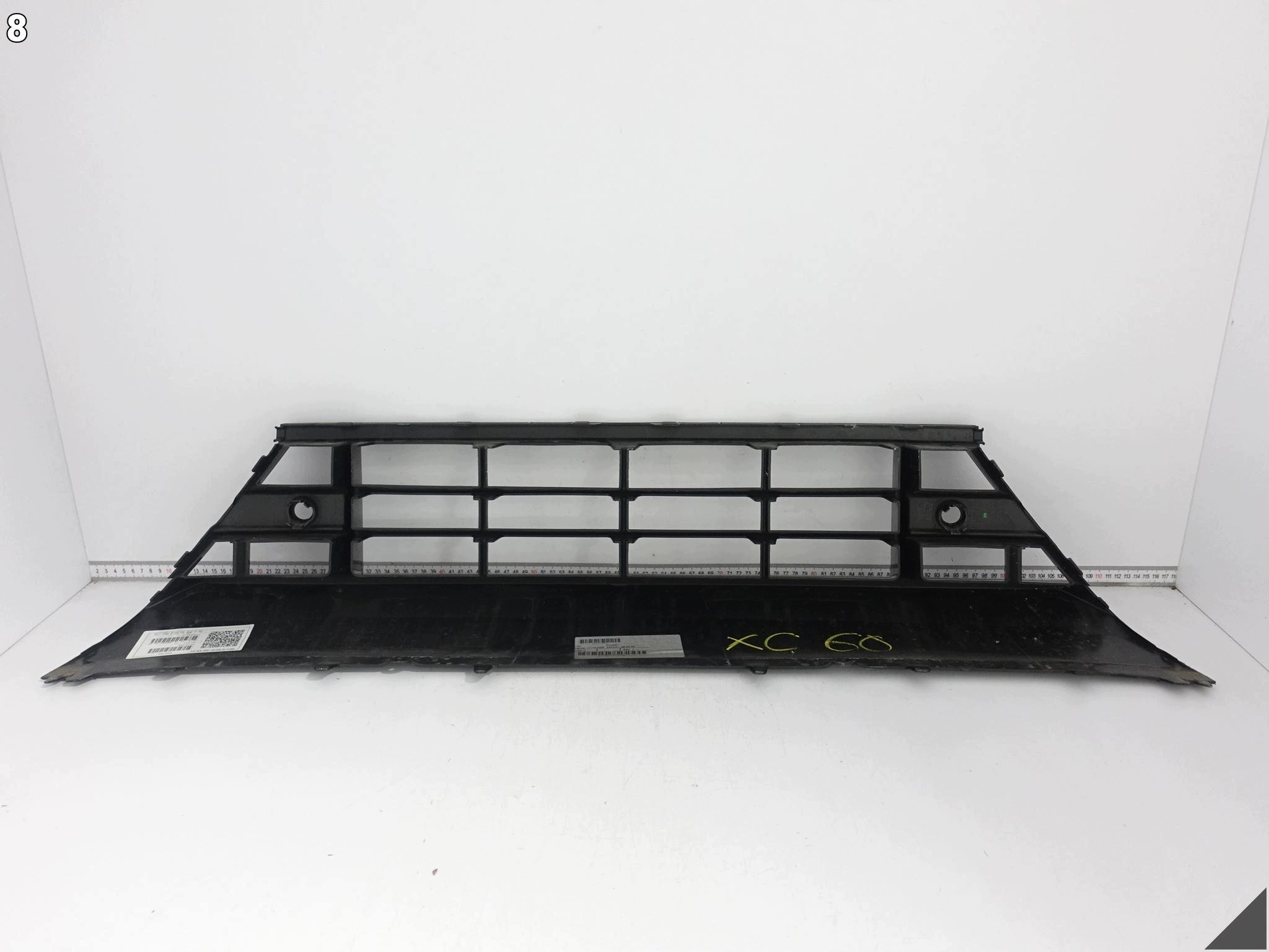 VOLVO XC60 II 2 LIFT R-design 21- grid central grille intake bumper front