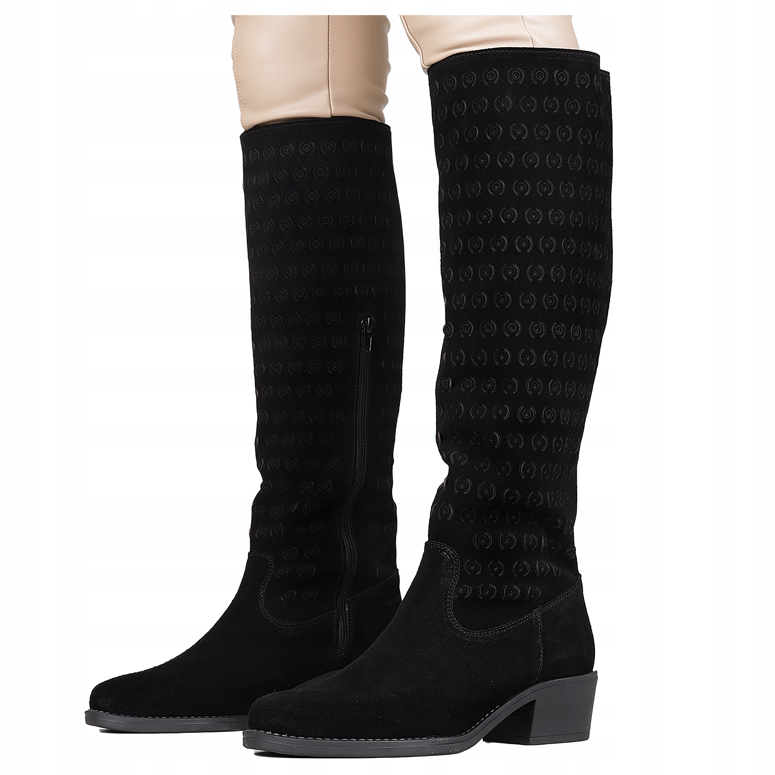 Kozačky Kožené Ažurové Na Nízkém Podpatku Sloupku vel. 39