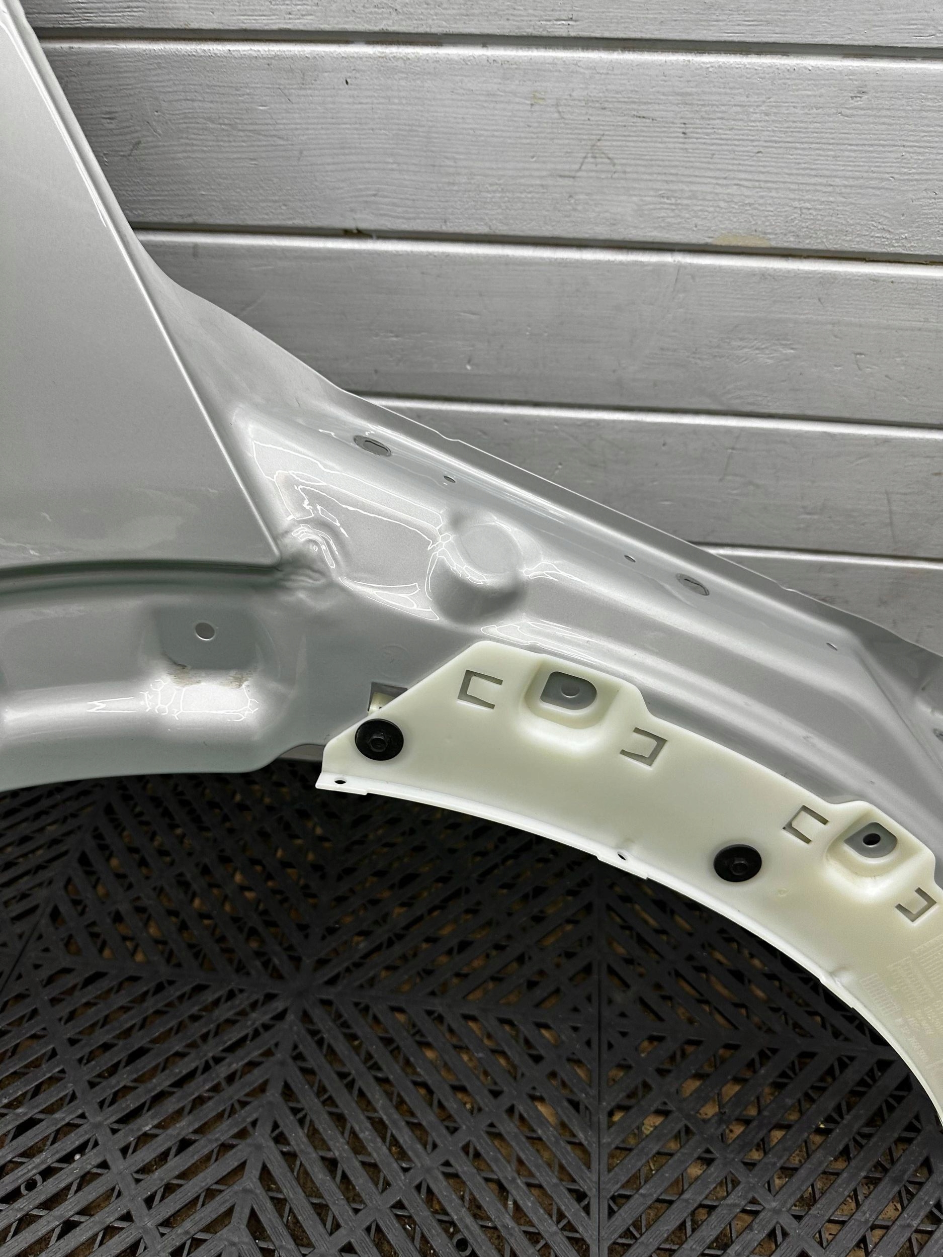 fender front side right Mini Cooper Countryman F60 7388080