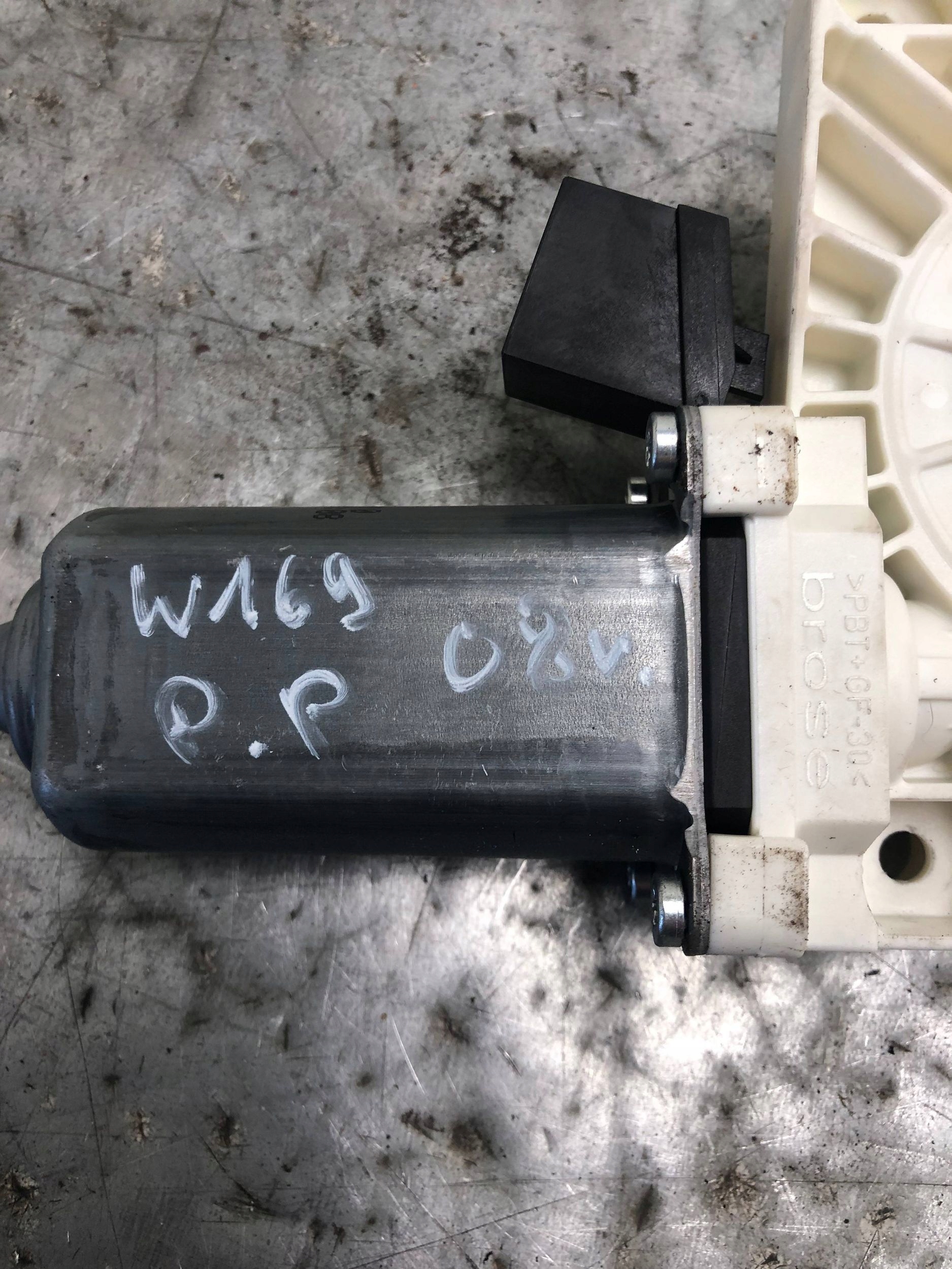 mini motor windows right front MERCEDES A-KLASA W169 LIFT A1698204442
