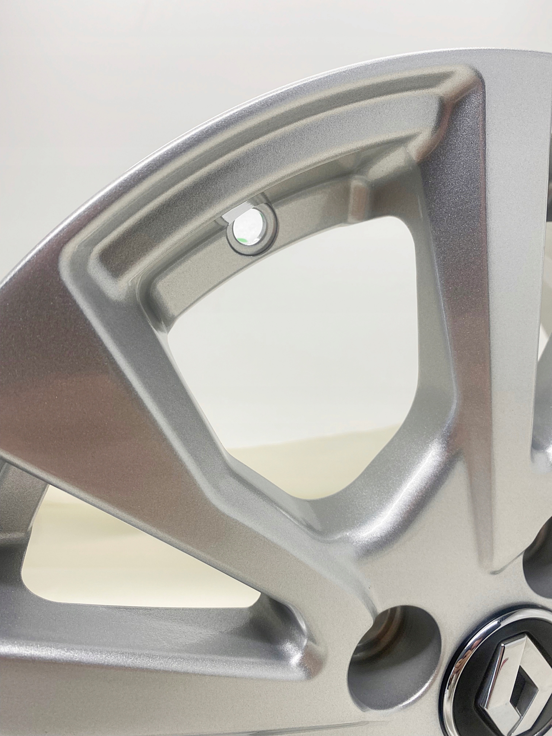 4x NOWA ORYGINALNA FELGA przód + tył RENAULT TWINGO III SMART A453 ForFour Rozstaw śrub inny