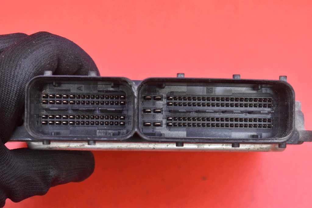 control unit computer of the engine 55568896 SAAB 9-3 93 2 II 1.9 TID 180 KM 07-11
