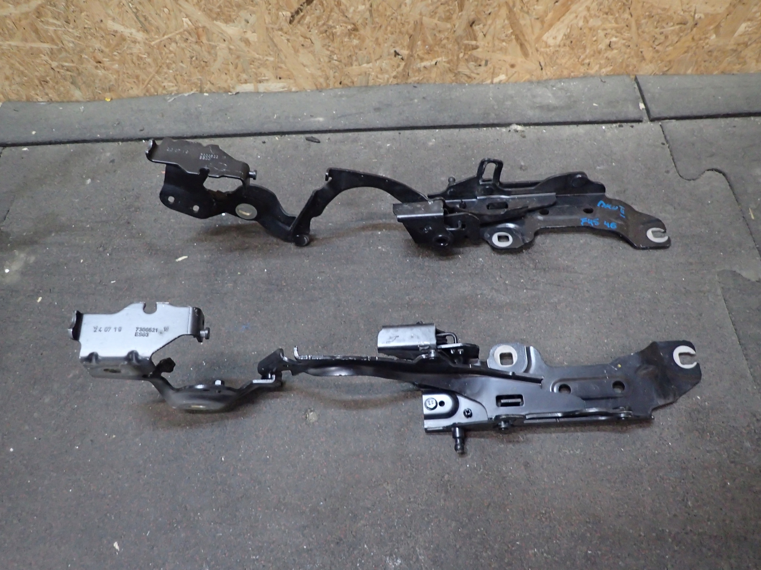 hinge bonnet hinges BMW II 2 F45 F46 7300522