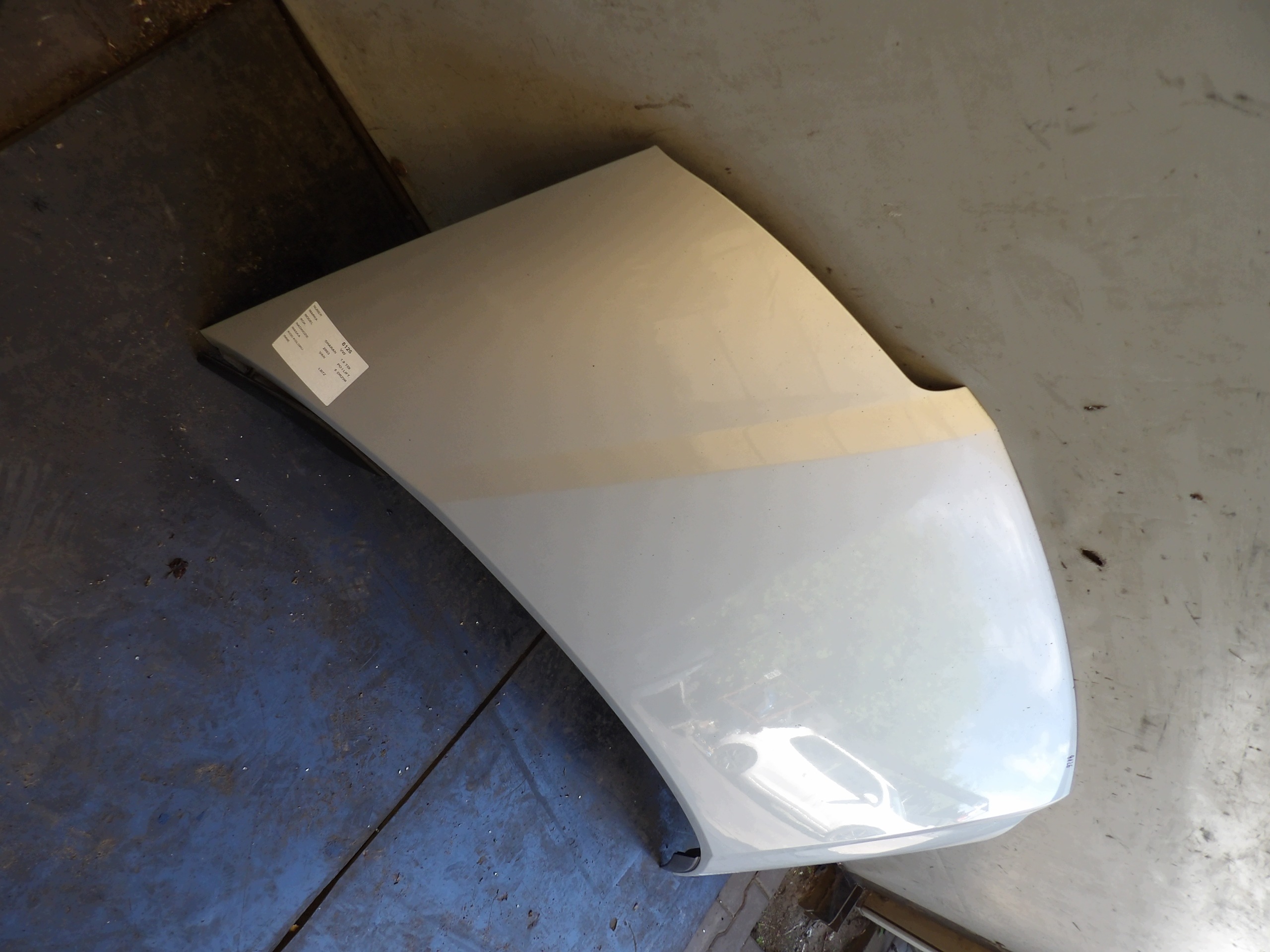 VW Sharan 1,9 tdi bonnet front lift LB7Z