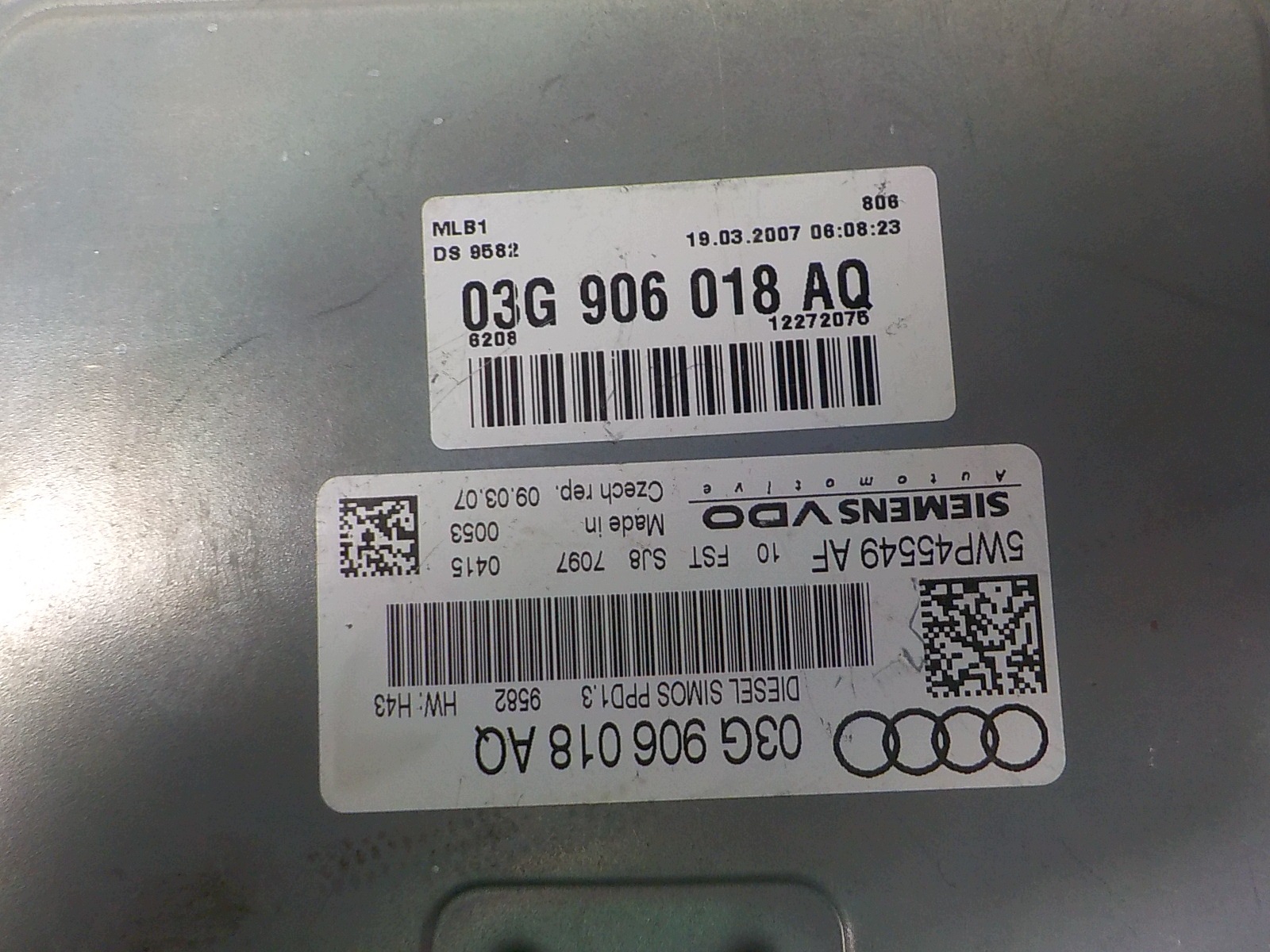 AUDI A4 B7 computer control unit 03G906018AQ 5WP45549AE