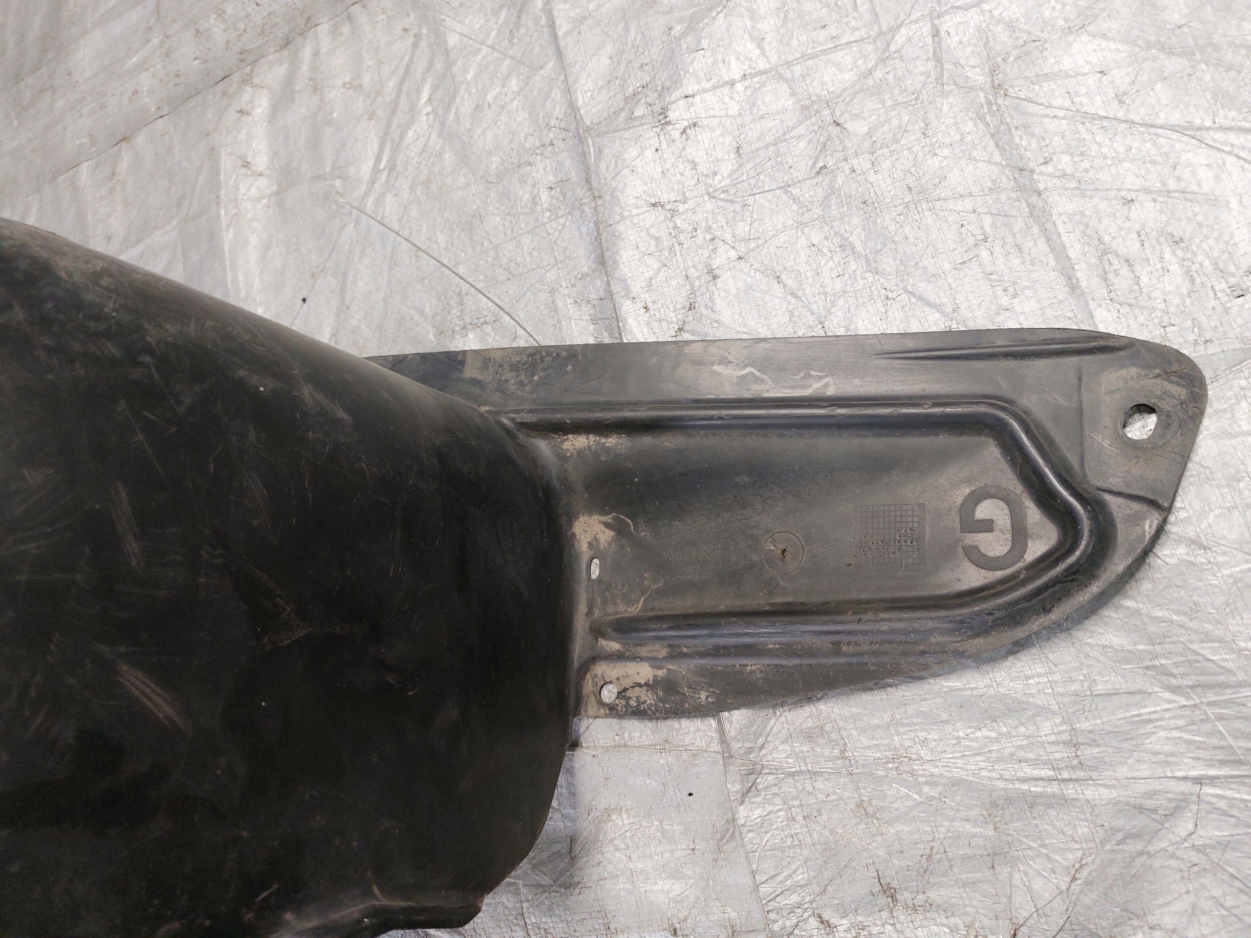mudguard left rear. PEUGEOT 207 SW