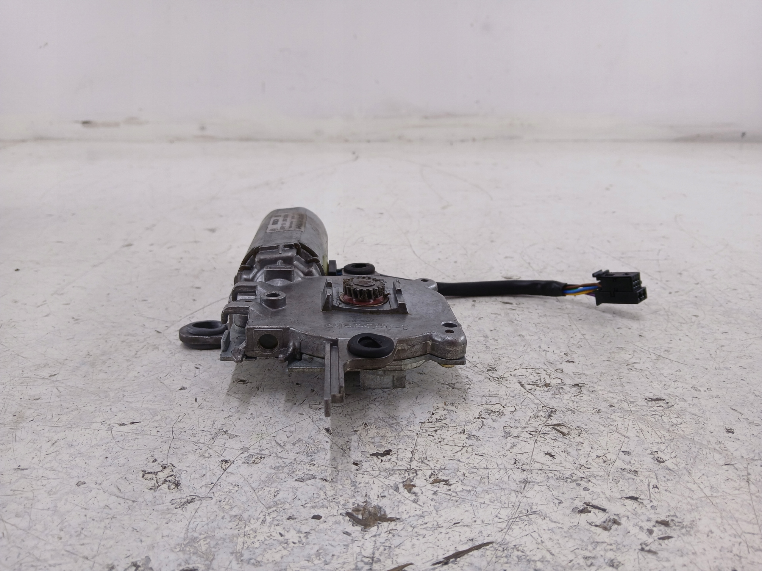 MERCEDES W202 W210 Motor Schiebedach 2028200508