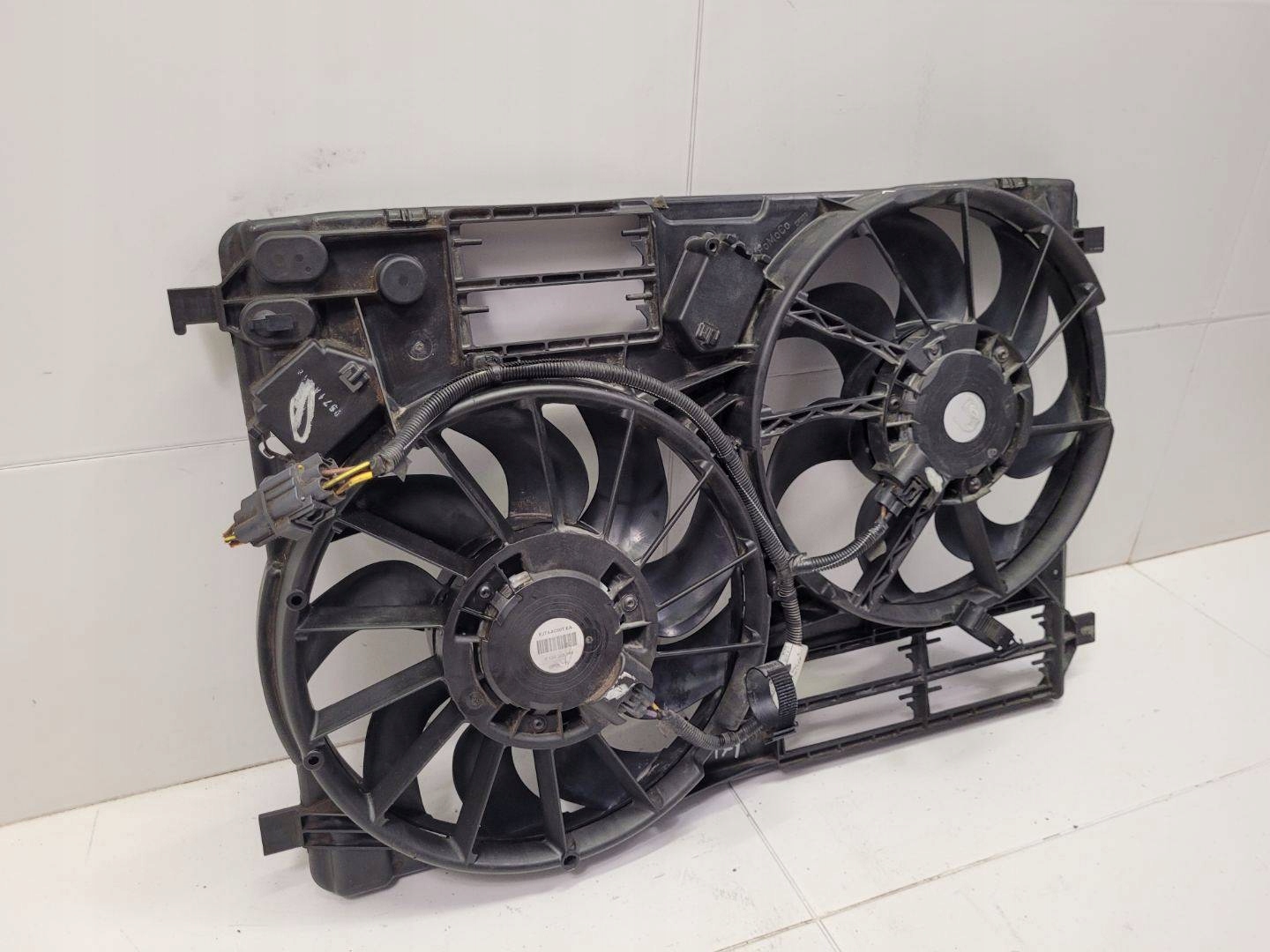 radiator fan Ford Kuga 2 2016 EJ73-8C607-EA