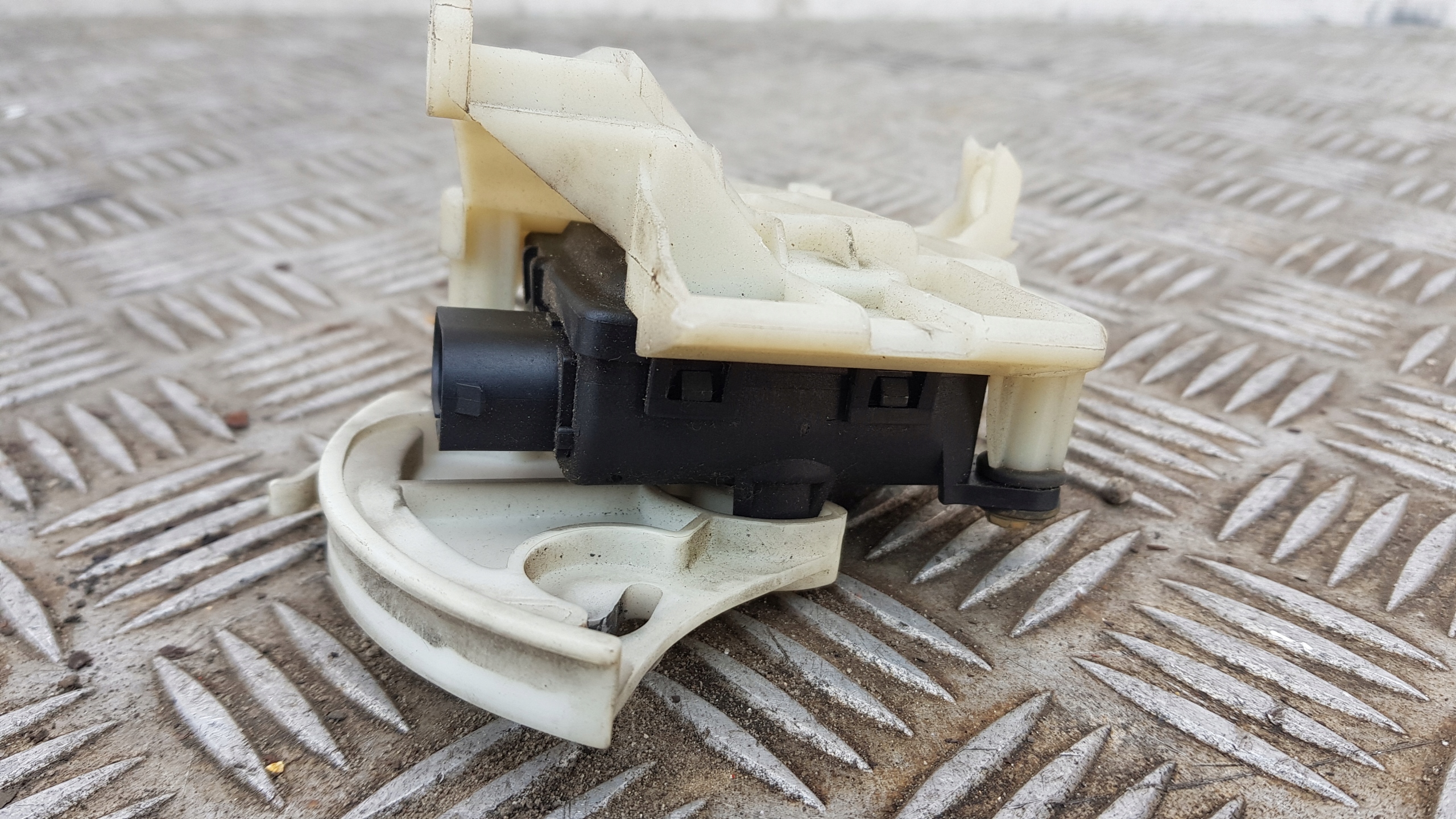 AUDI A4 B5 aircon recirculation flap motor of heating