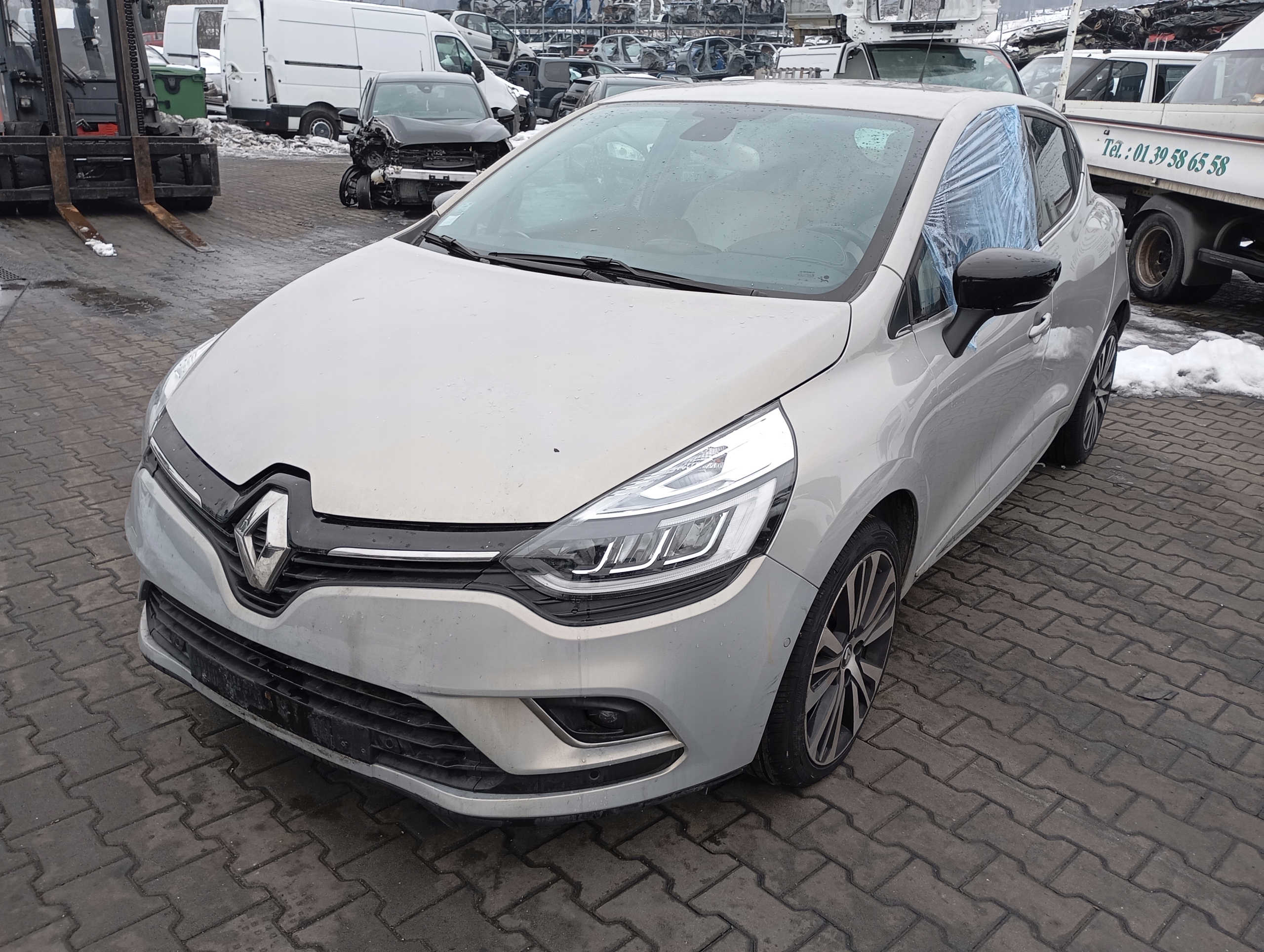 RENAULT CLIO 4 IV BH TEKNV lökhárító far hátsó 6PDC 6xPDC INITIALE HB 5D