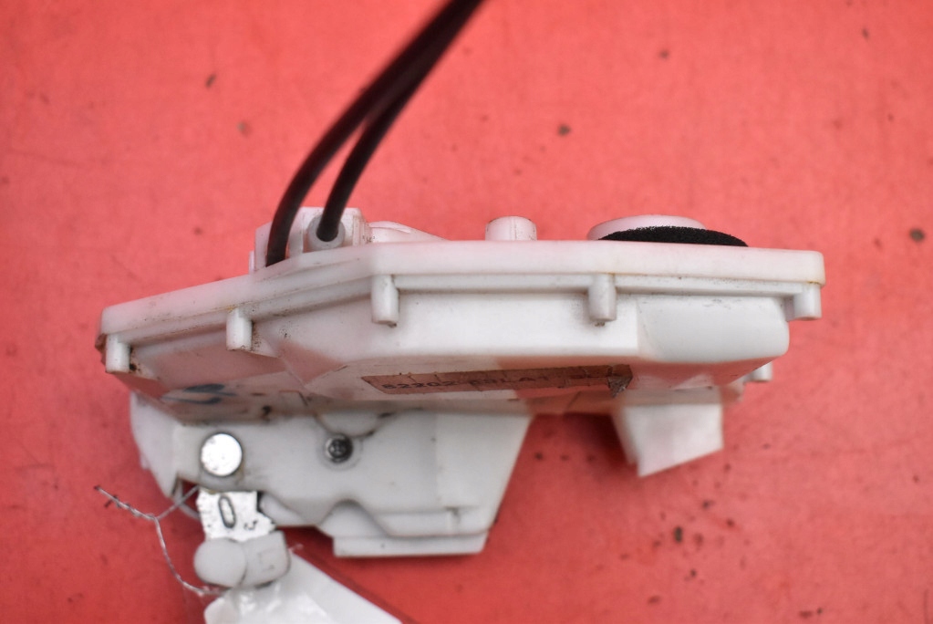 lock door left front front EU 82202-68LA1 SUZUKI SWIFT 5 V 10-15