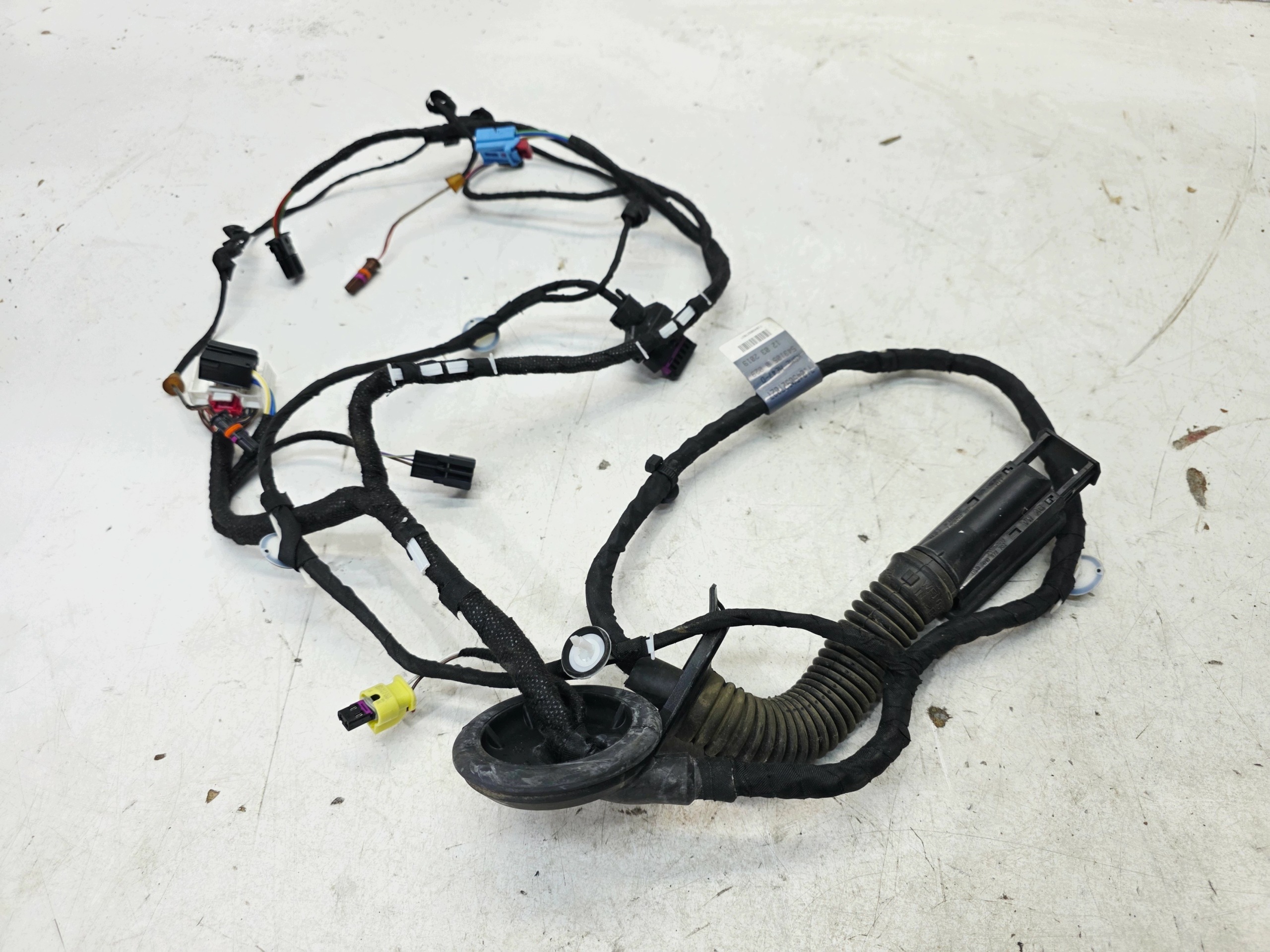 bundle wiring door KEYLESS right front AUDI A5 8W SPORTBAC 8W8971030AA