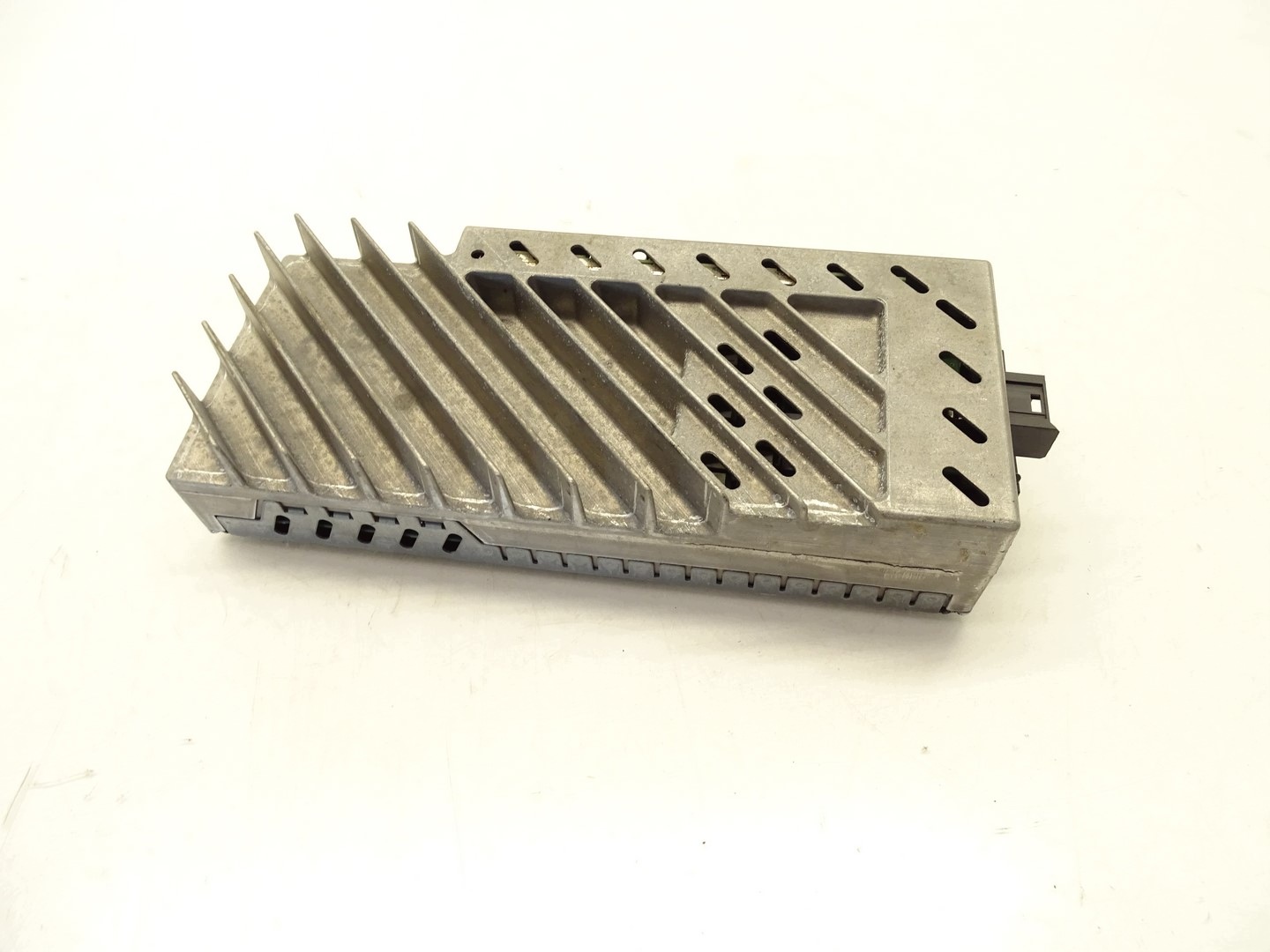 amplifier SYSTEM NAGLOSNIENIA BMW F30 9366164