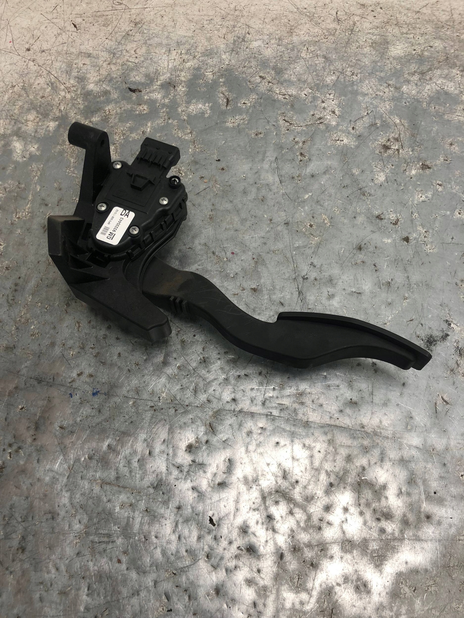 accelerator pedal potentiometer OPEL MERIVA A LIFT 93335443