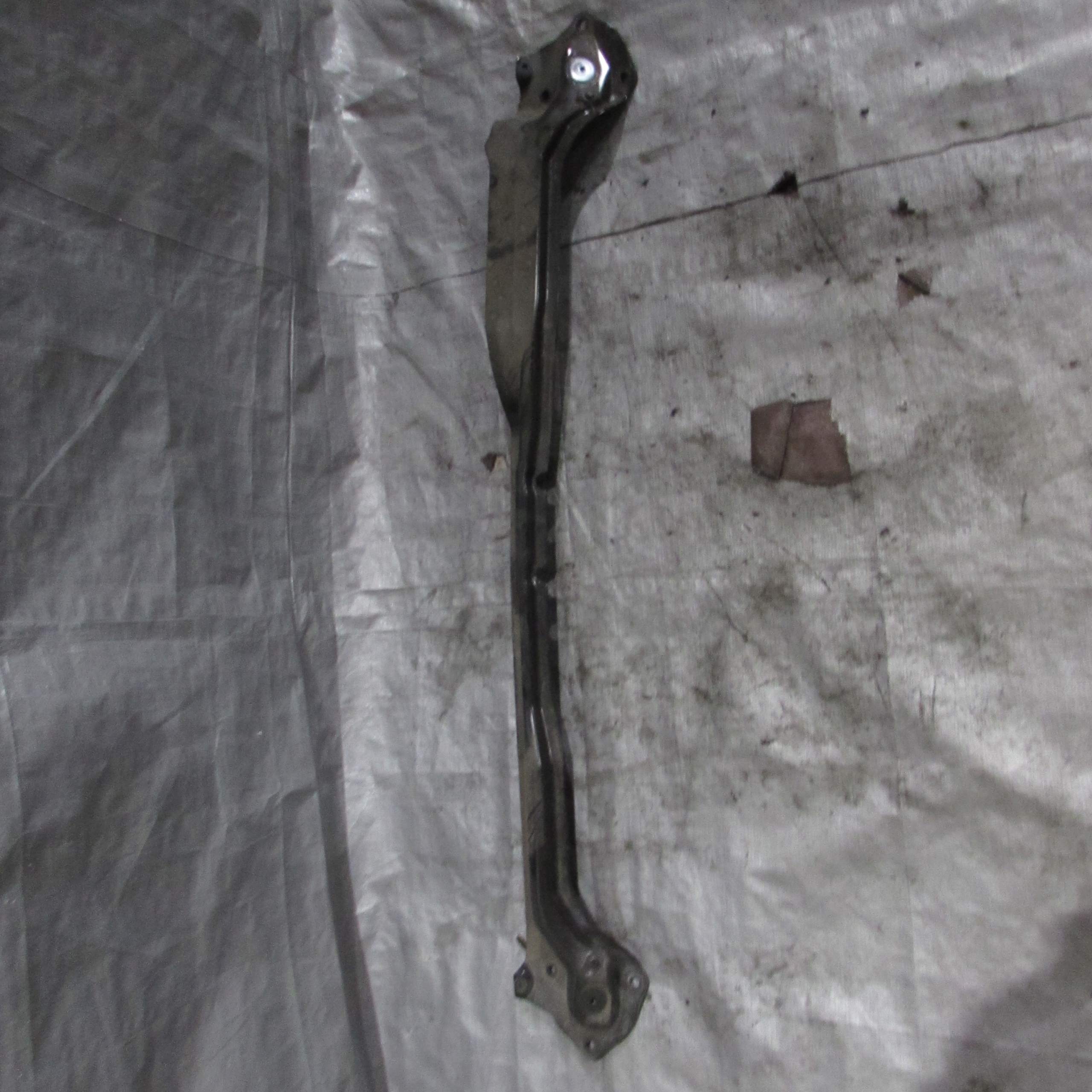 КРОНШТЕЙН КРІПЛЕННЯ ДЛЯ FORD KUGA MK2 AV6116H004AC