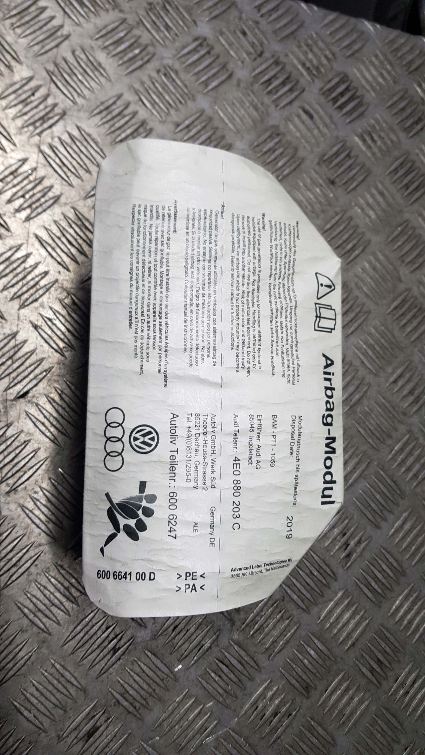 AUDI A8 D3 airbag airbag spolujezdce 4e0880203c