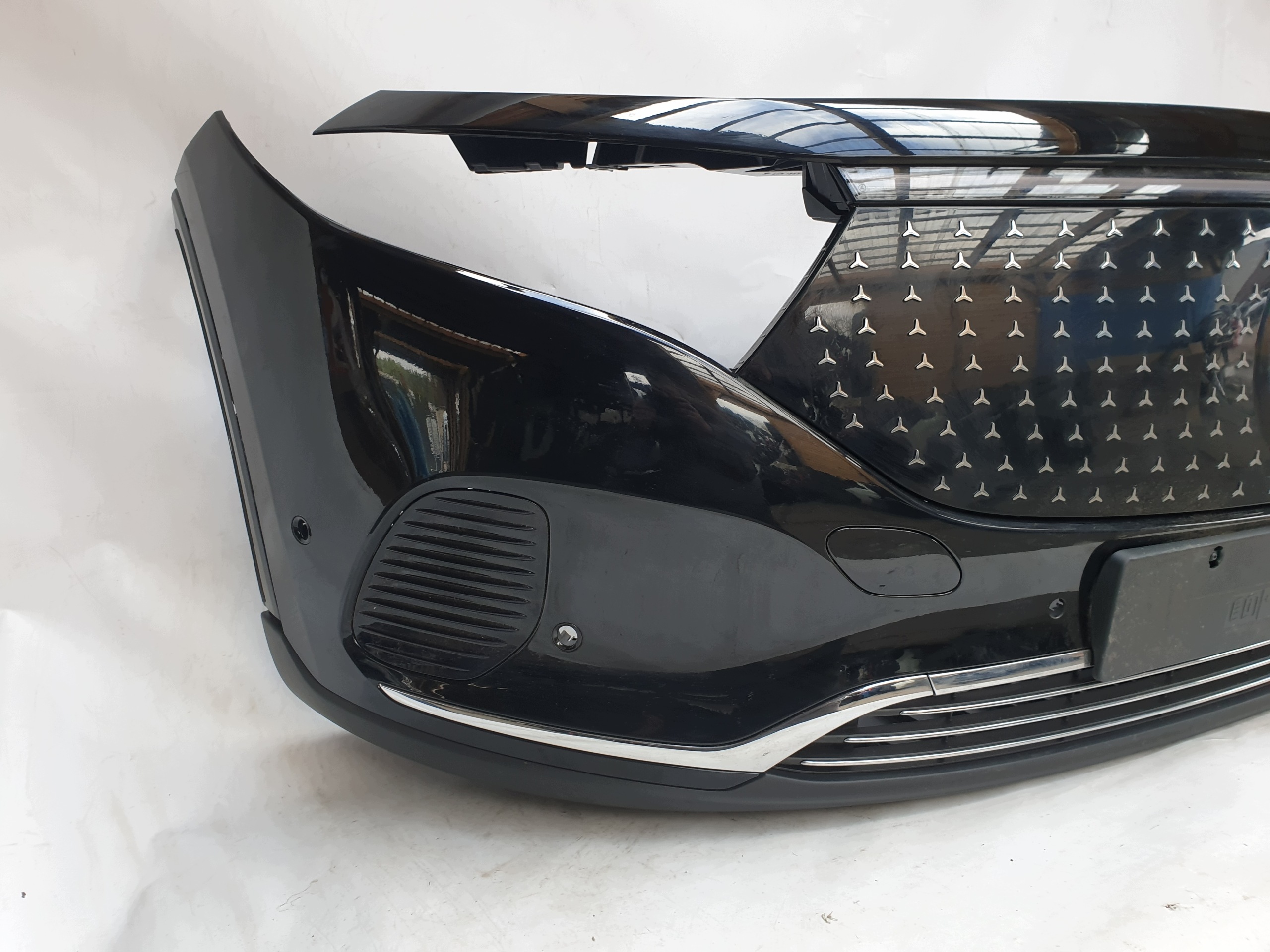 MERCEDES EQA W243 LIFT 23- bumper front front PDC A2438850001